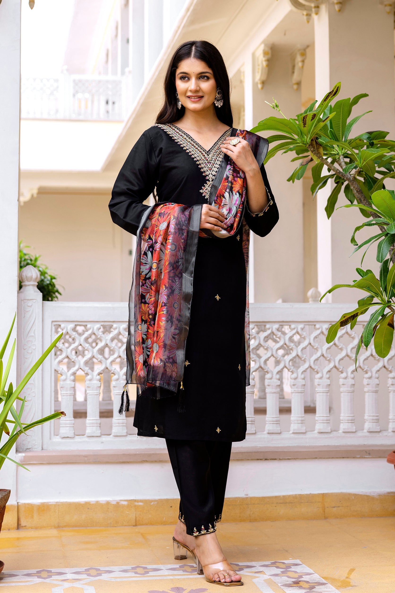 Sonakshi Women's Black Viscose Chanderi Embroidered Kurta Set with Dupatta | Grocsy