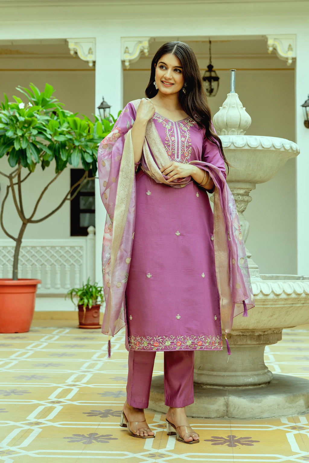 Sonakshi Women's Lavender Viscose Chanderi Silk Embroidered Beads Kurta Set with Dupatta | Grocsy