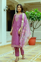 Sonakshi Women's Lavender Viscose Chanderi Silk Embroidered Beads Kurta Set with Dupatta | Grocsy