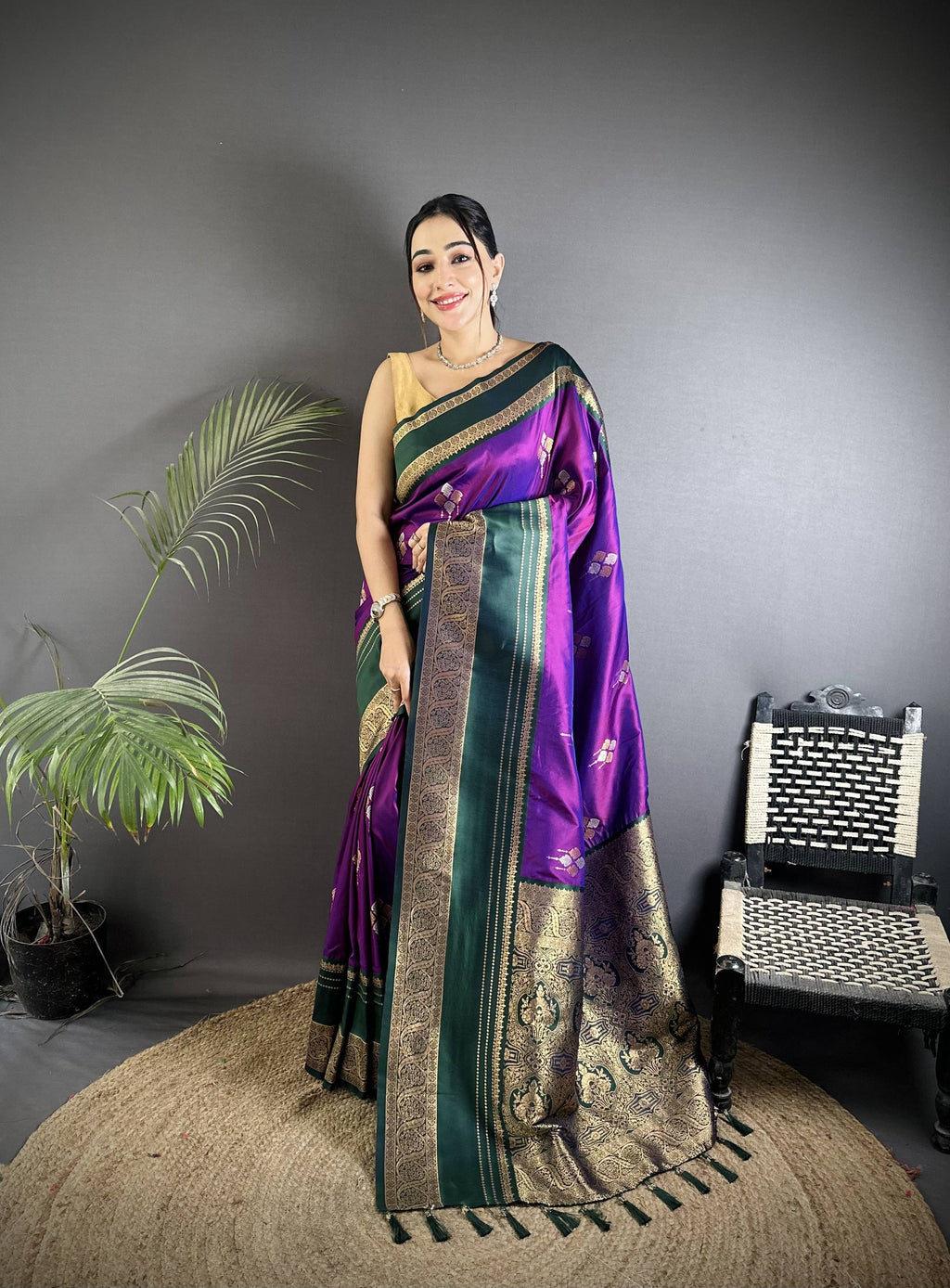 Sonakshi Women'S Purple Premium Soft Silk Zari Woven Traditional Saree With Blouse | Grocsy