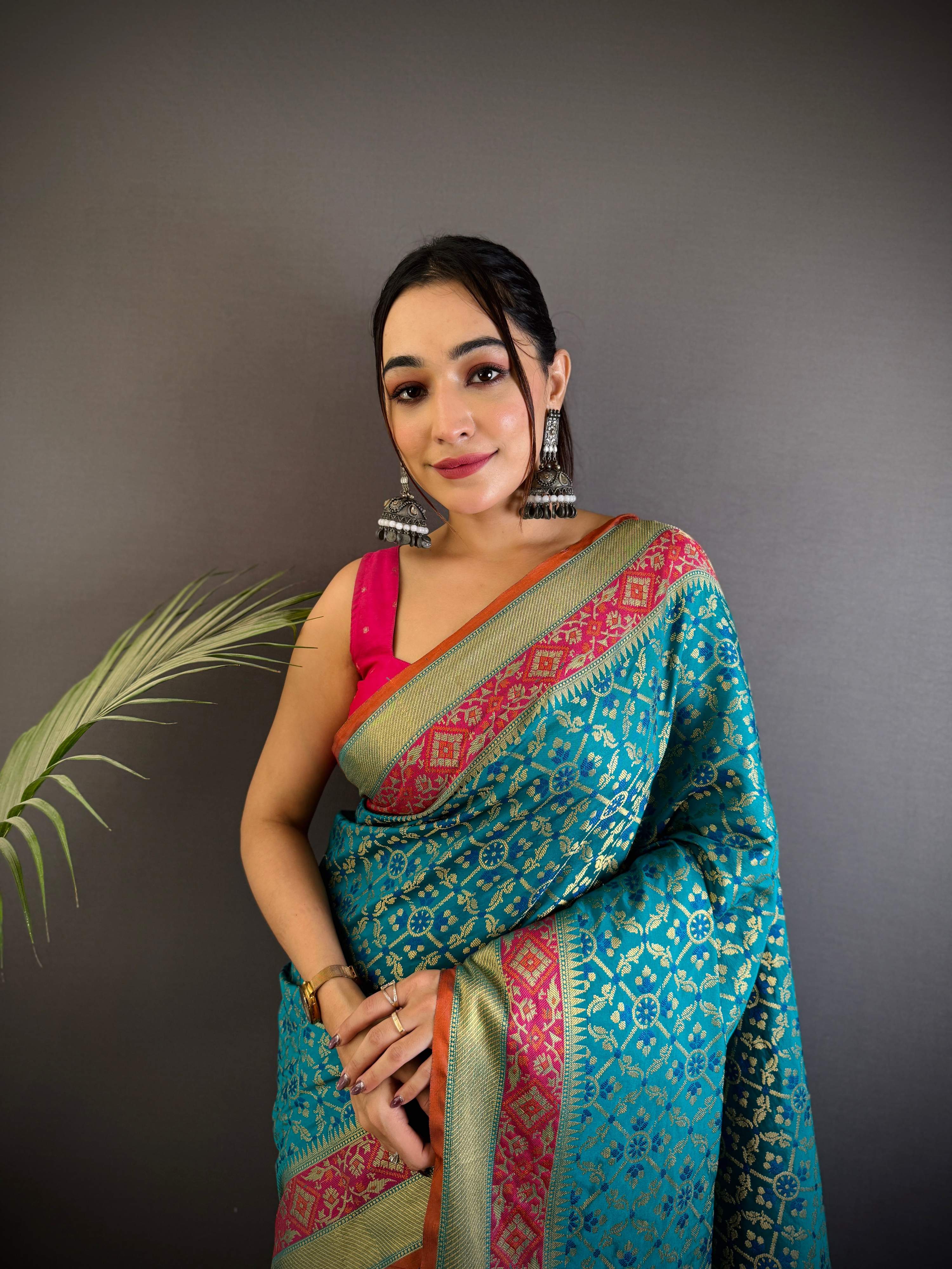 Sonakshi Women'S Teal Banarasi Soft Patola Silk With Meena & Zari Weaving Traditional Saree With Blouse | Grocsy