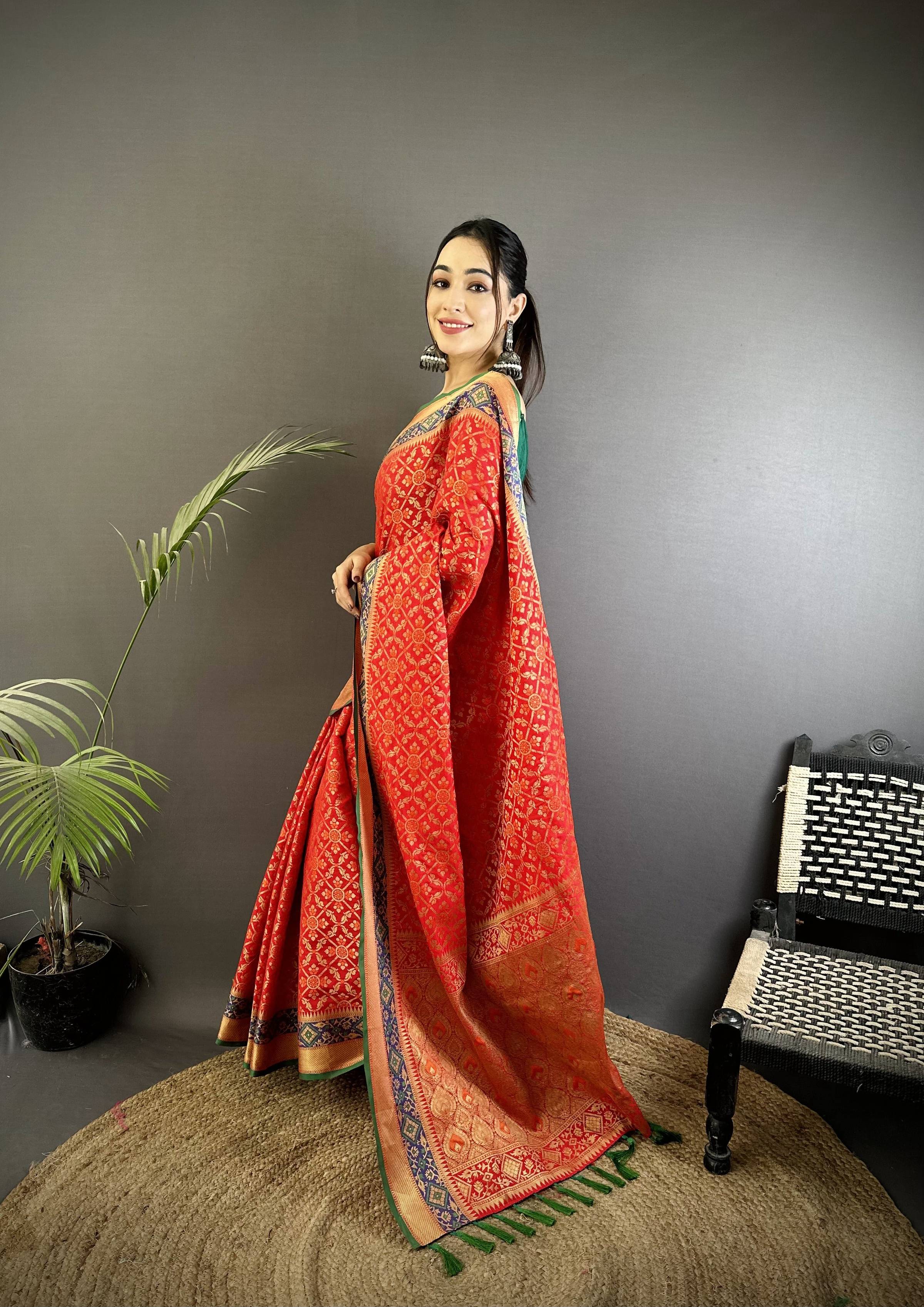 Sonakshi Women'S Red Banarasi Soft Patola Silk With Meena & Zari Weaving Traditional Saree With Blouse | Grocsy