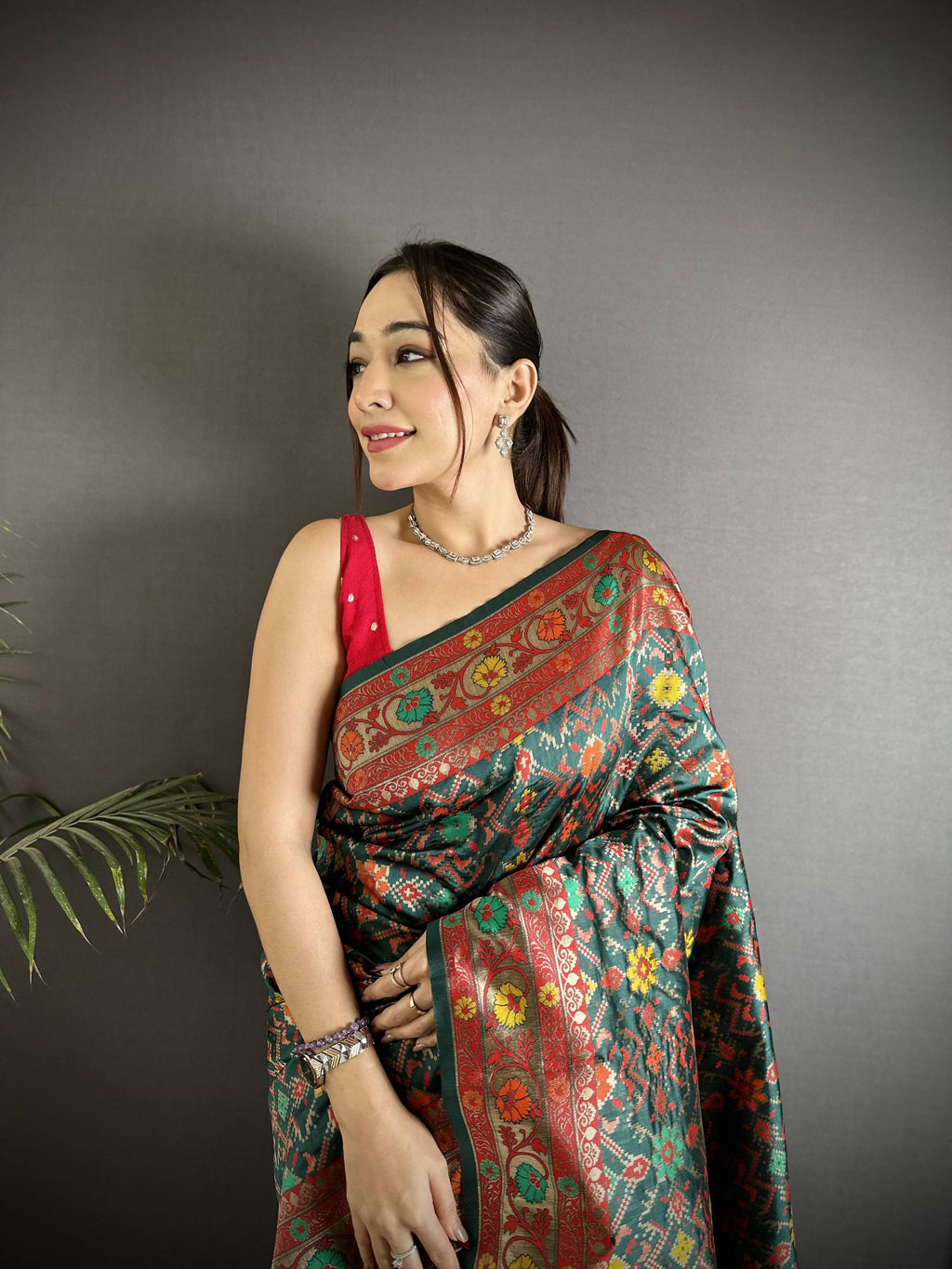 Sonakshi Women's Black Banarsi Silk Tassel Weaving Traditional Saree with Blouse | Grocsy