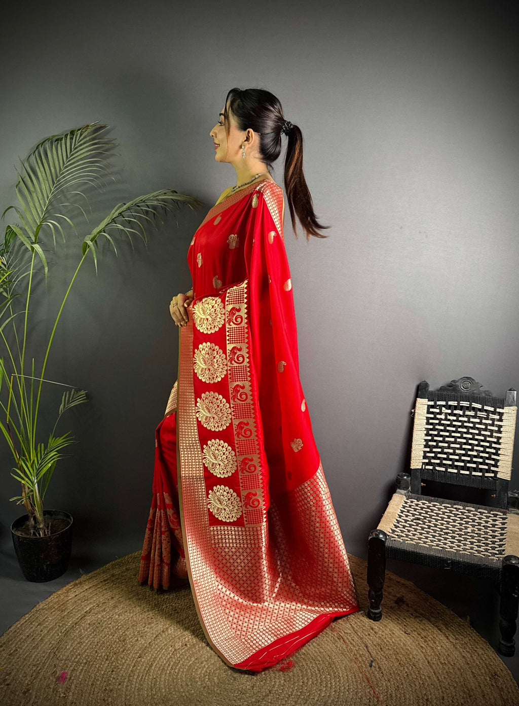 Sonakshi Women's Red Soft Banarasi Lichi Silk Golden Zari Weaving Traditional Saree with Blouse | Grocsy