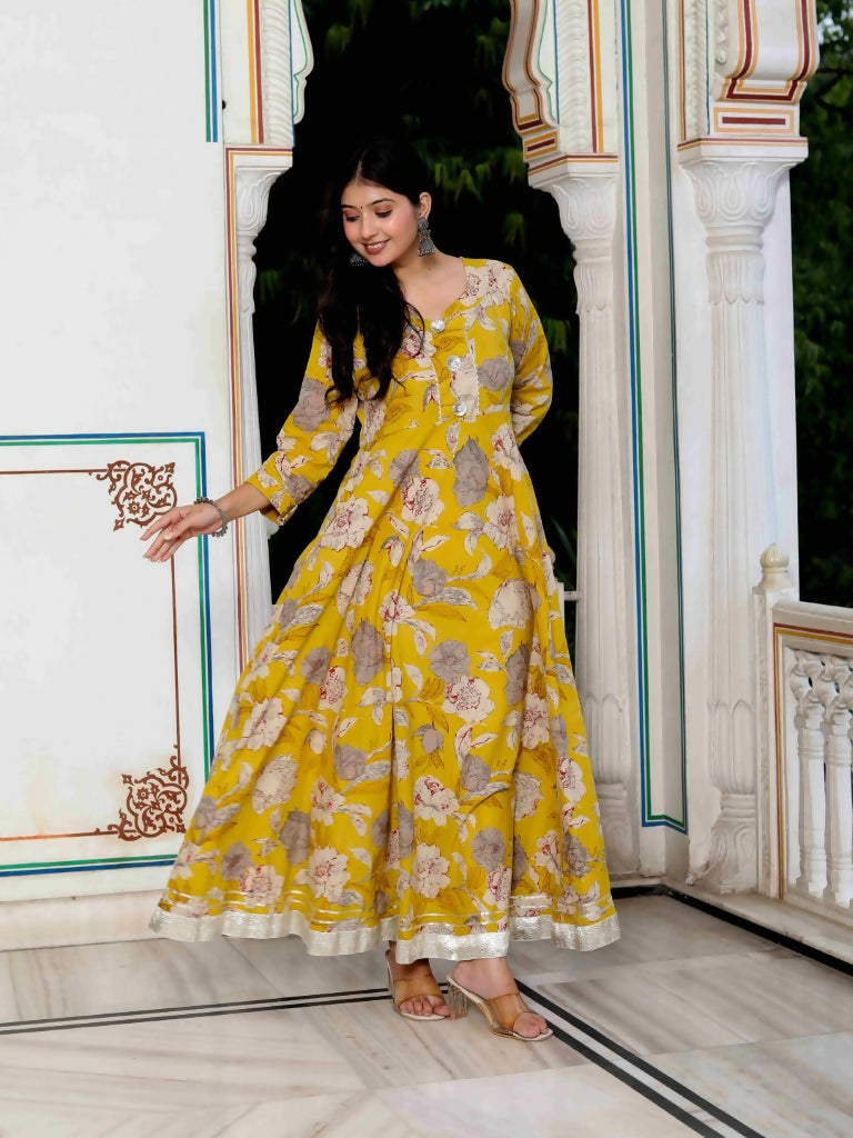 Miravan Women's Cotton Gotapatti And Lace Border Details Floral Printed Yellow Anarkali Kurta | Grocsy
