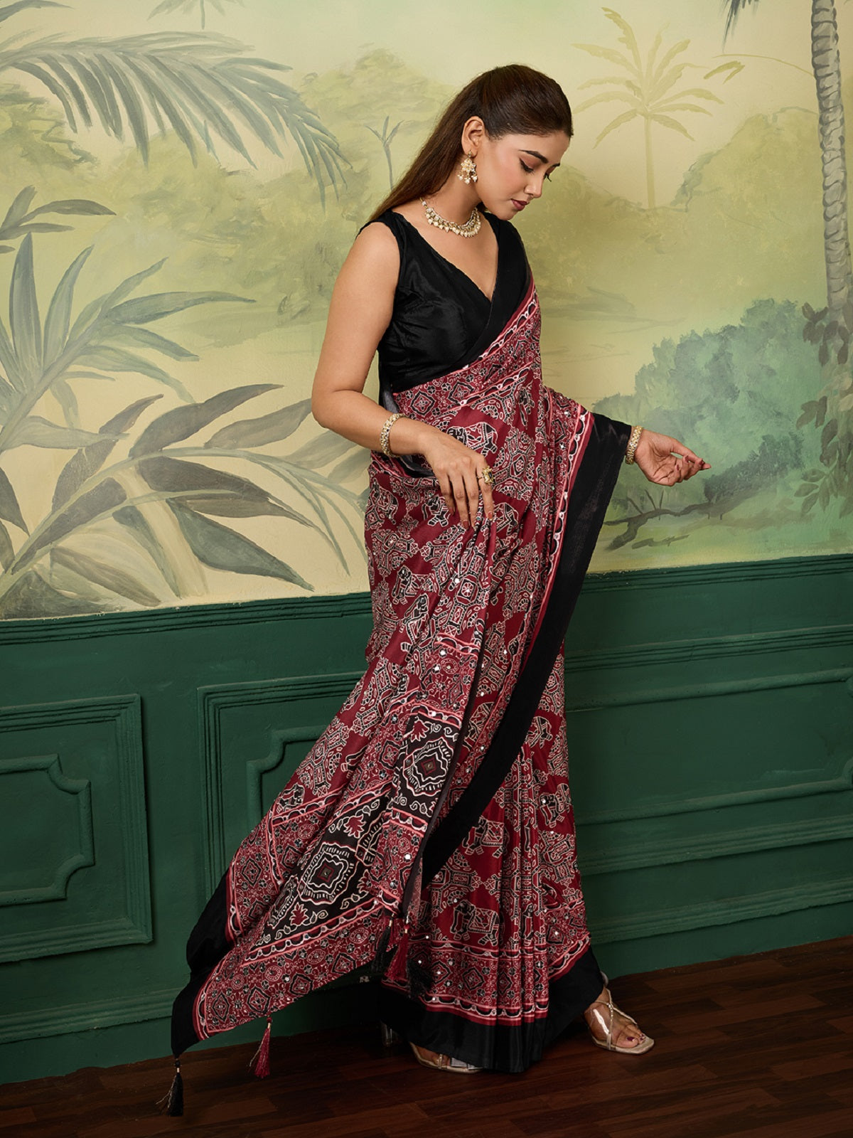 Dwija Fashion Women'S Party Wear Digital Printed With Mirror Work Chinon Silk Designer Saree With Unstitched Blouse-Deep Maroon | Grocsy