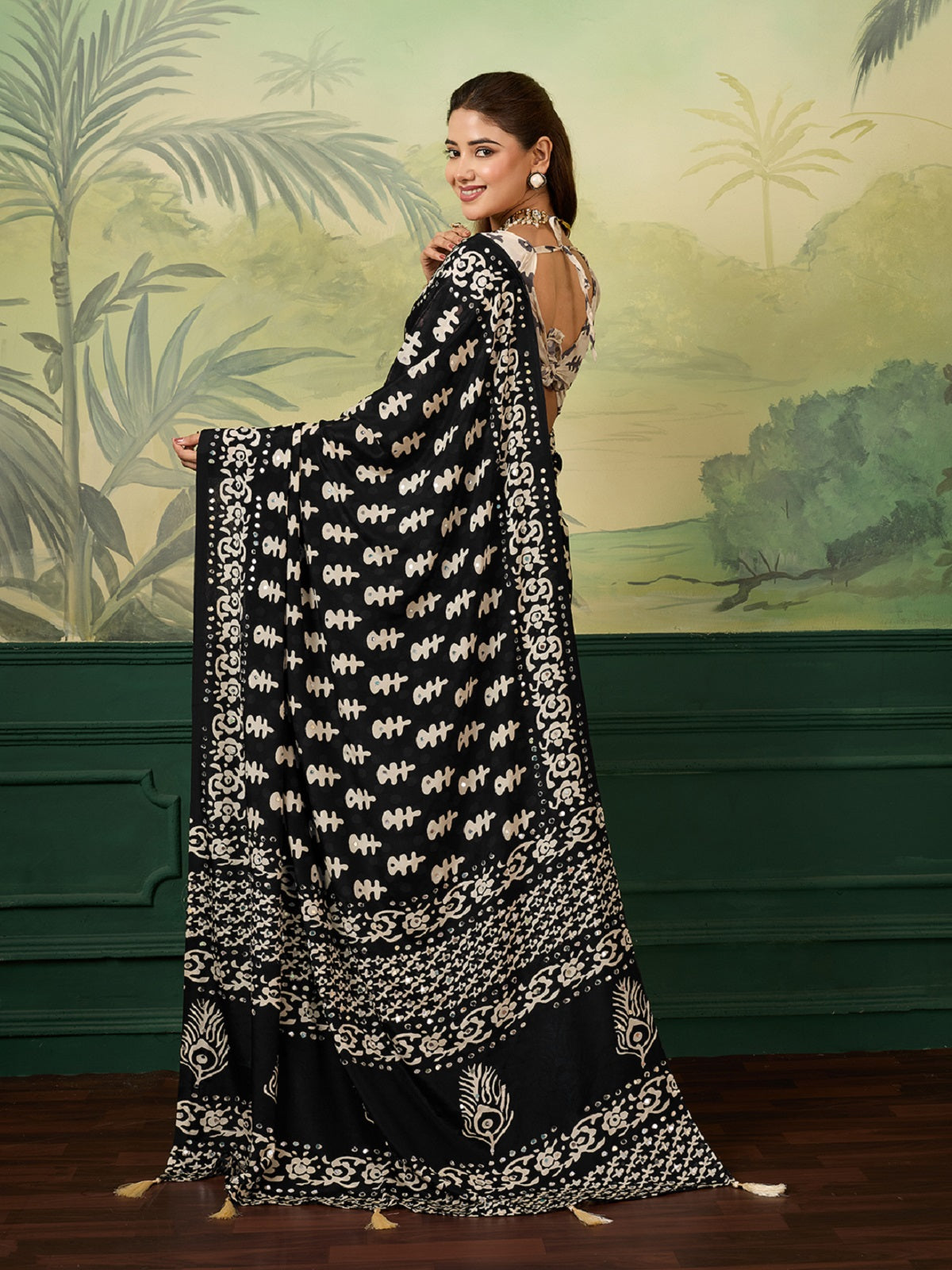 Dwija Fashion Women'S Party Wear Digital Printed With Mirror Work Chinon Silk Designer Saree With Unstitched Blouse-Black | Grocsy