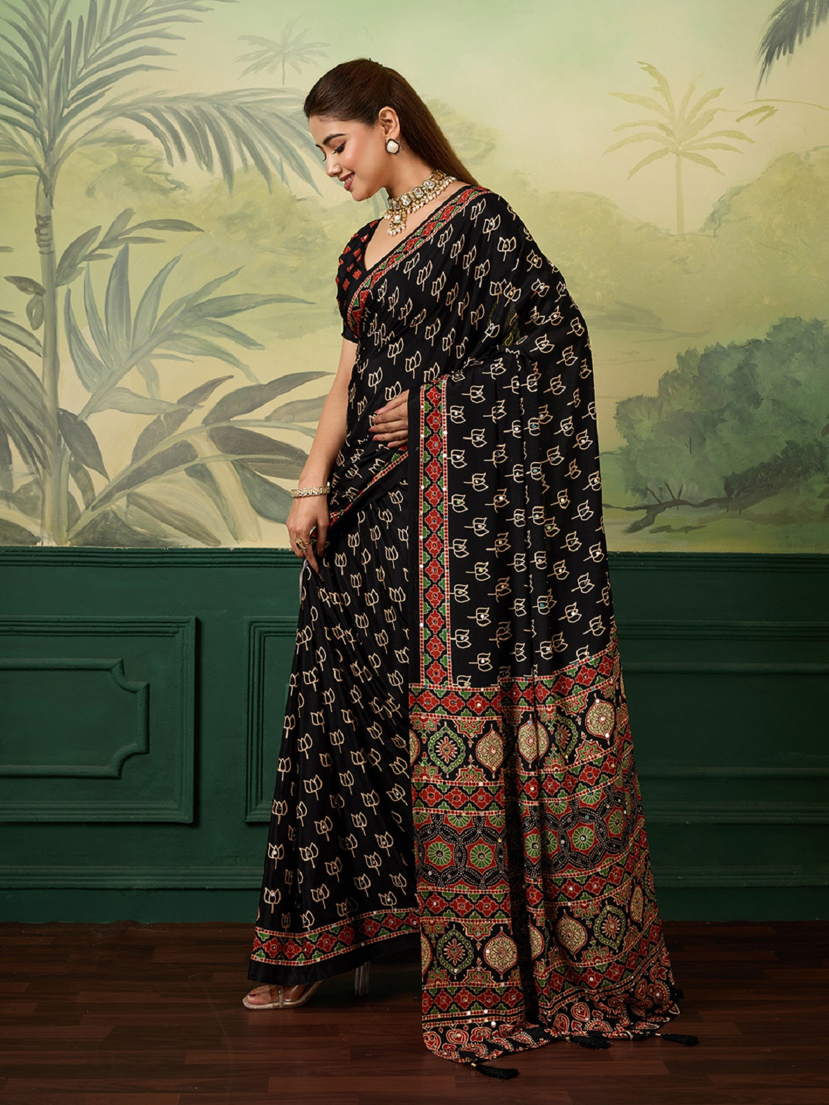 Dwija Fashion Women'S Party Wear Digital Printed With Mirror Work Chinon Silk Designer Saree With Unstitched Blouse-Black | Grocsy
