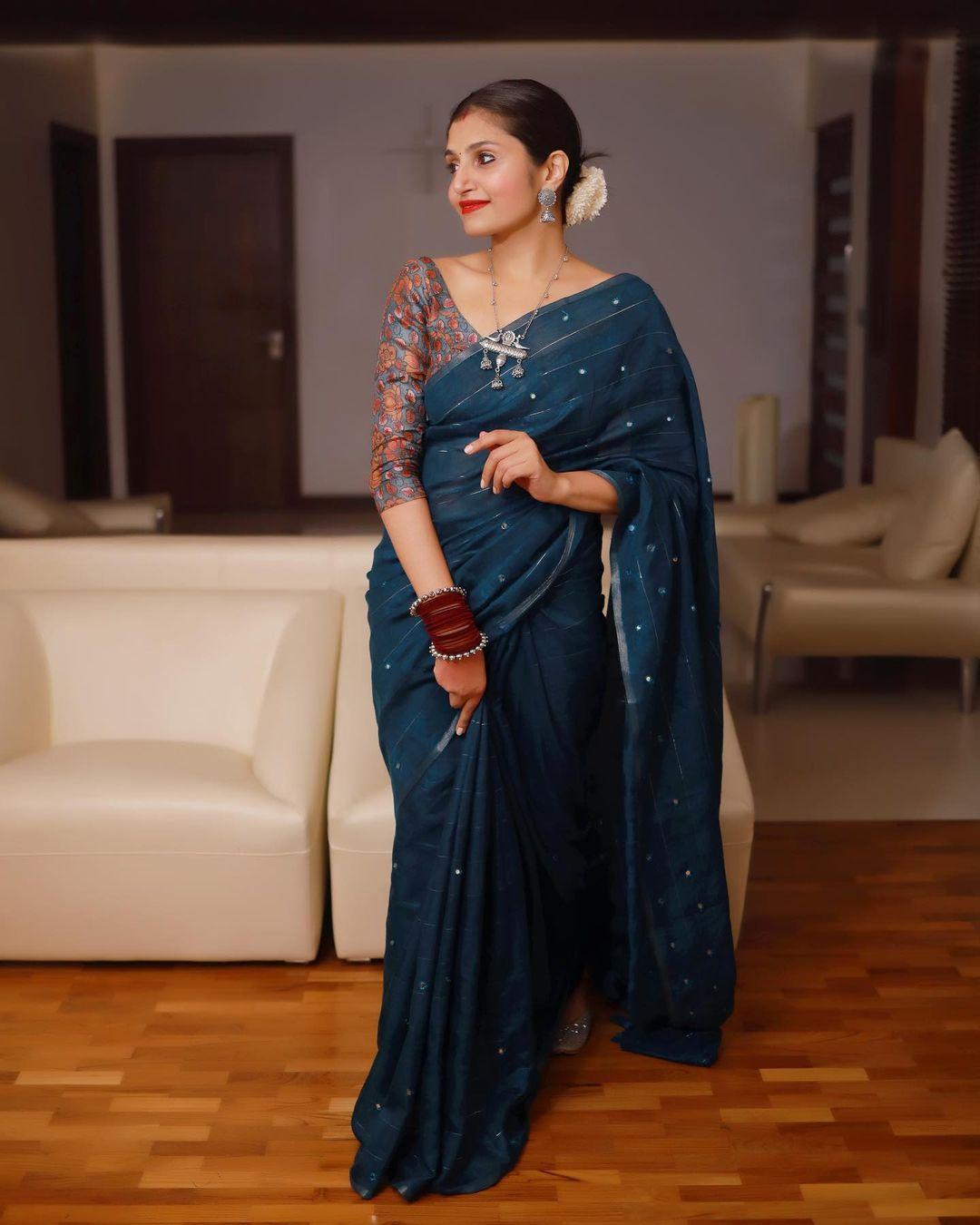 Blue Pure Linen Ethnic Motifs Saree with Unstitched Blouse - A2M | Grocsy