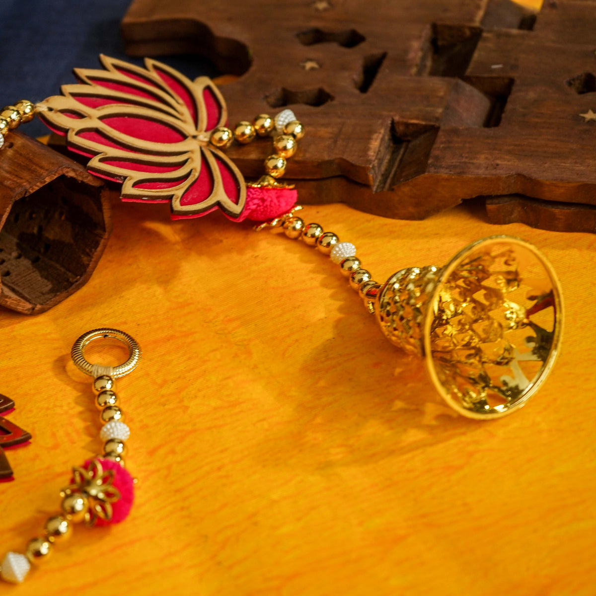 Sri Rudra Lotus Hangings (SR 03302) | Grocsy