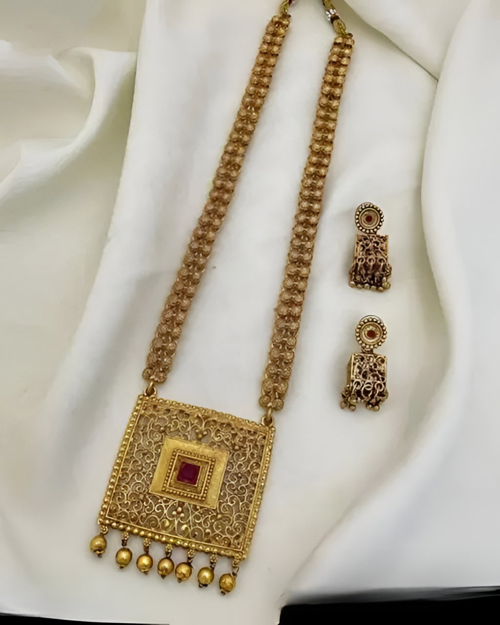 Jewel City Antique Gold-Plated Filigree Necklace Set – Traditional Long Haram with Ruby Accent | Grocsy
