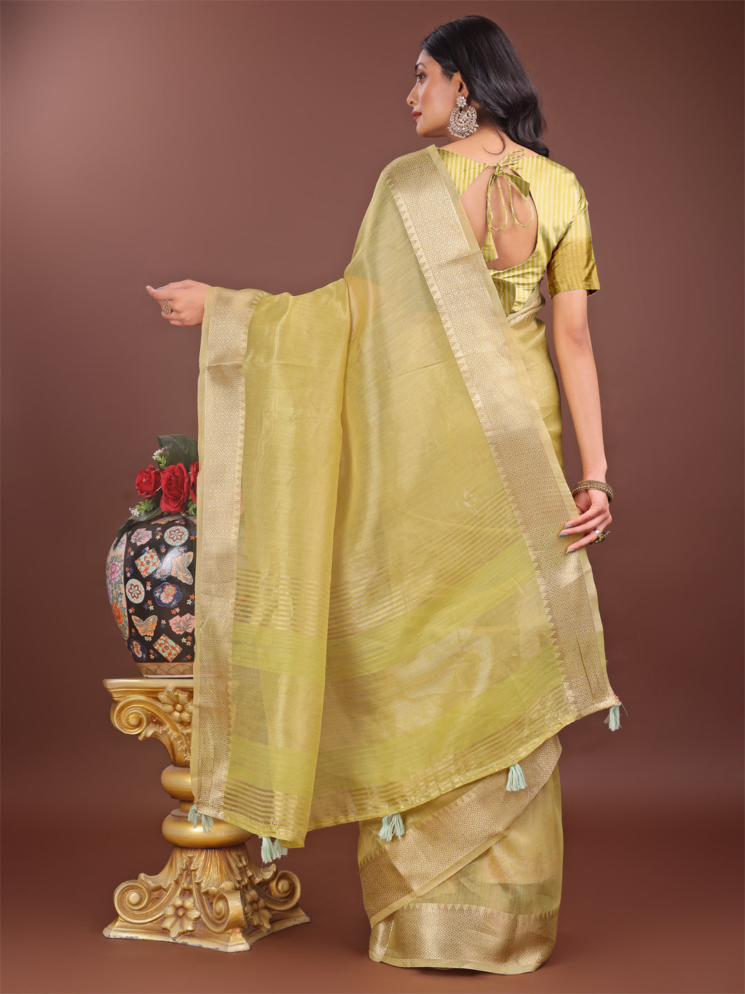 Shree Shyam Fashion Elegant Mehndi Green Linen Saree with Golden Zari Border & Rich Pallu | Soft Drape | Festive & Office Wear | Grocsy