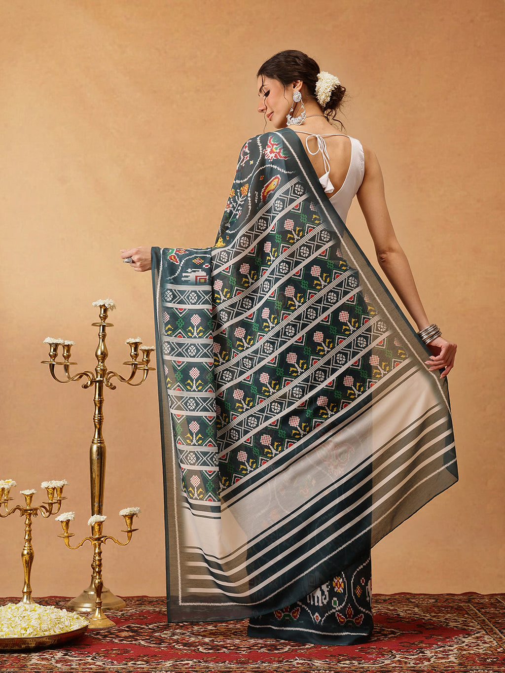 Hiral Fashion Green Bollywood Mul Cotton Ikkat Digital Printed Saree | Grocsy