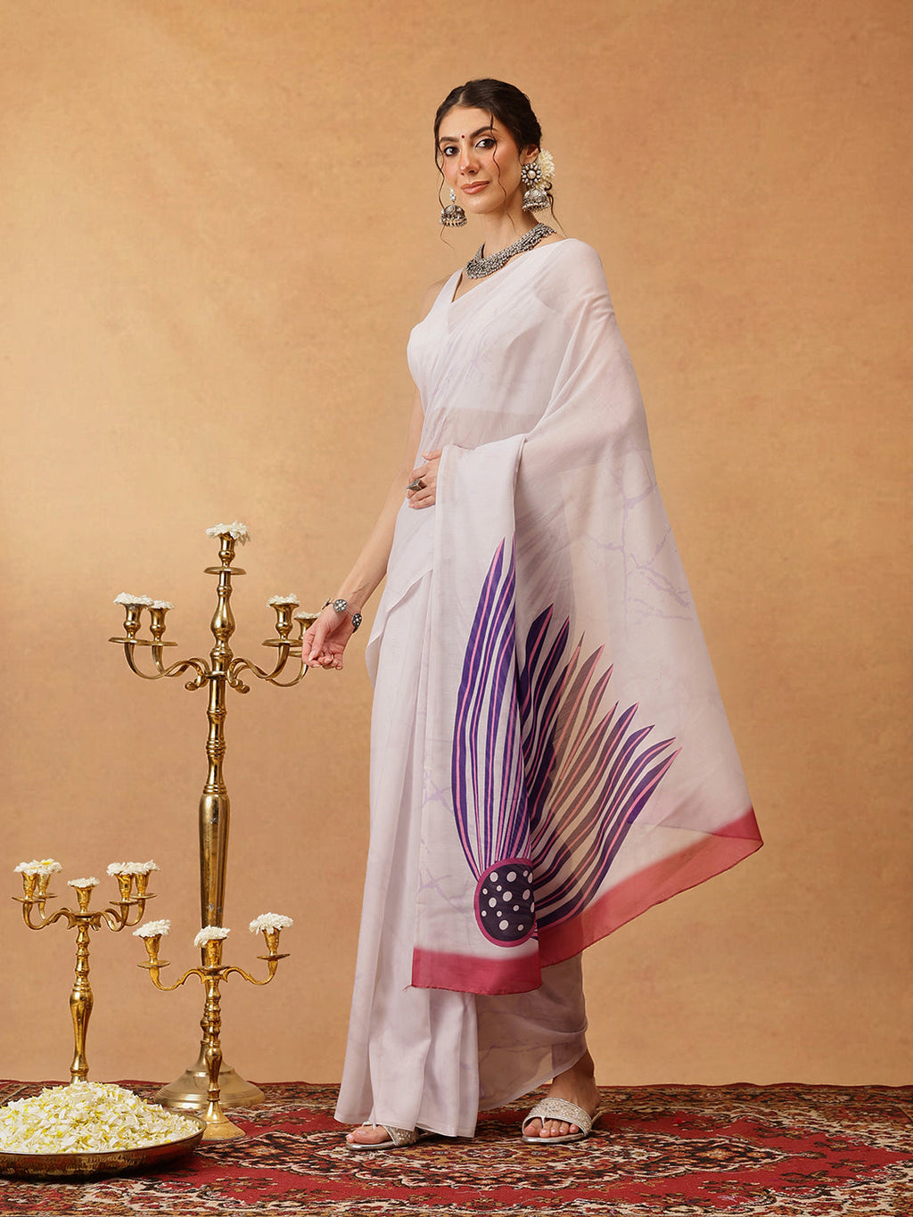 Hiral Fashion Off White Bollywood Mul Cotton Abstract Digital Printed Saree | Grocsy