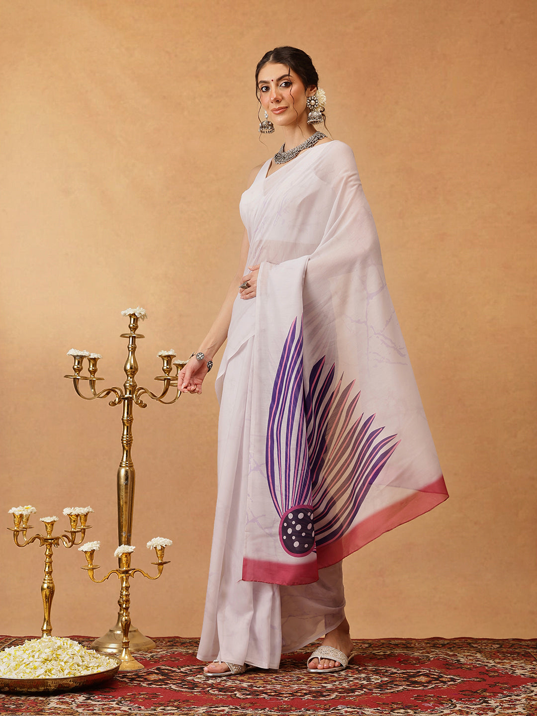 Hiral Fashion Off White Bollywood Mul Cotton Abstract Digital Printed Saree | Grocsy