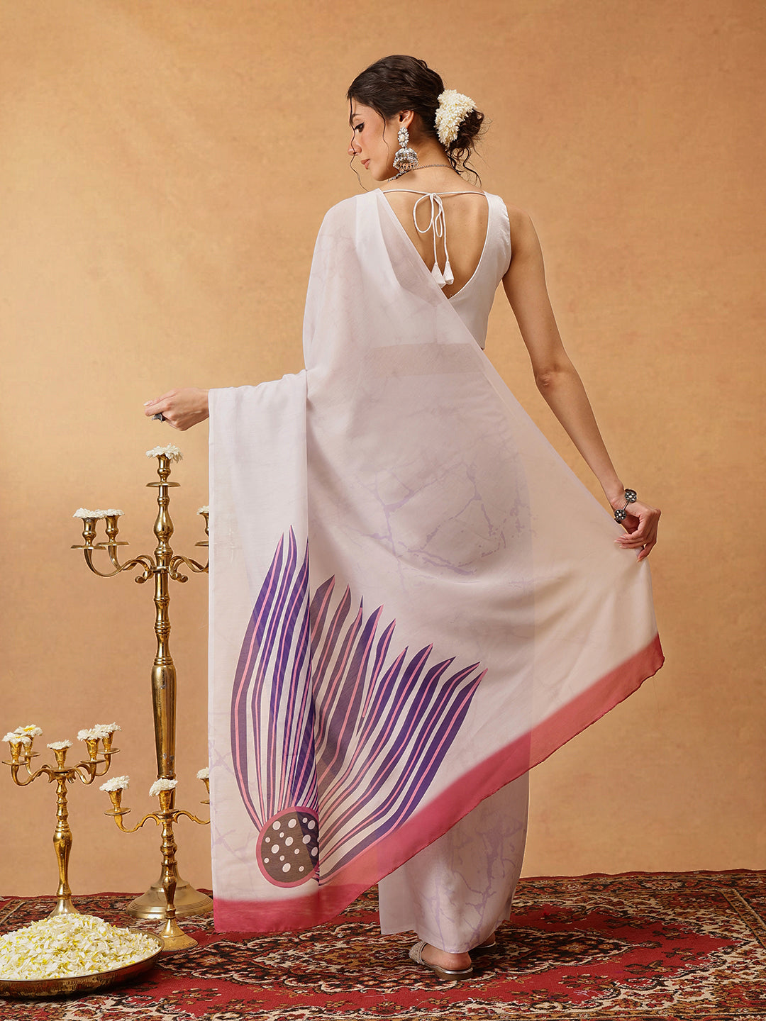Hiral Fashion Off White Bollywood Mul Cotton Abstract Digital Printed Saree | Grocsy