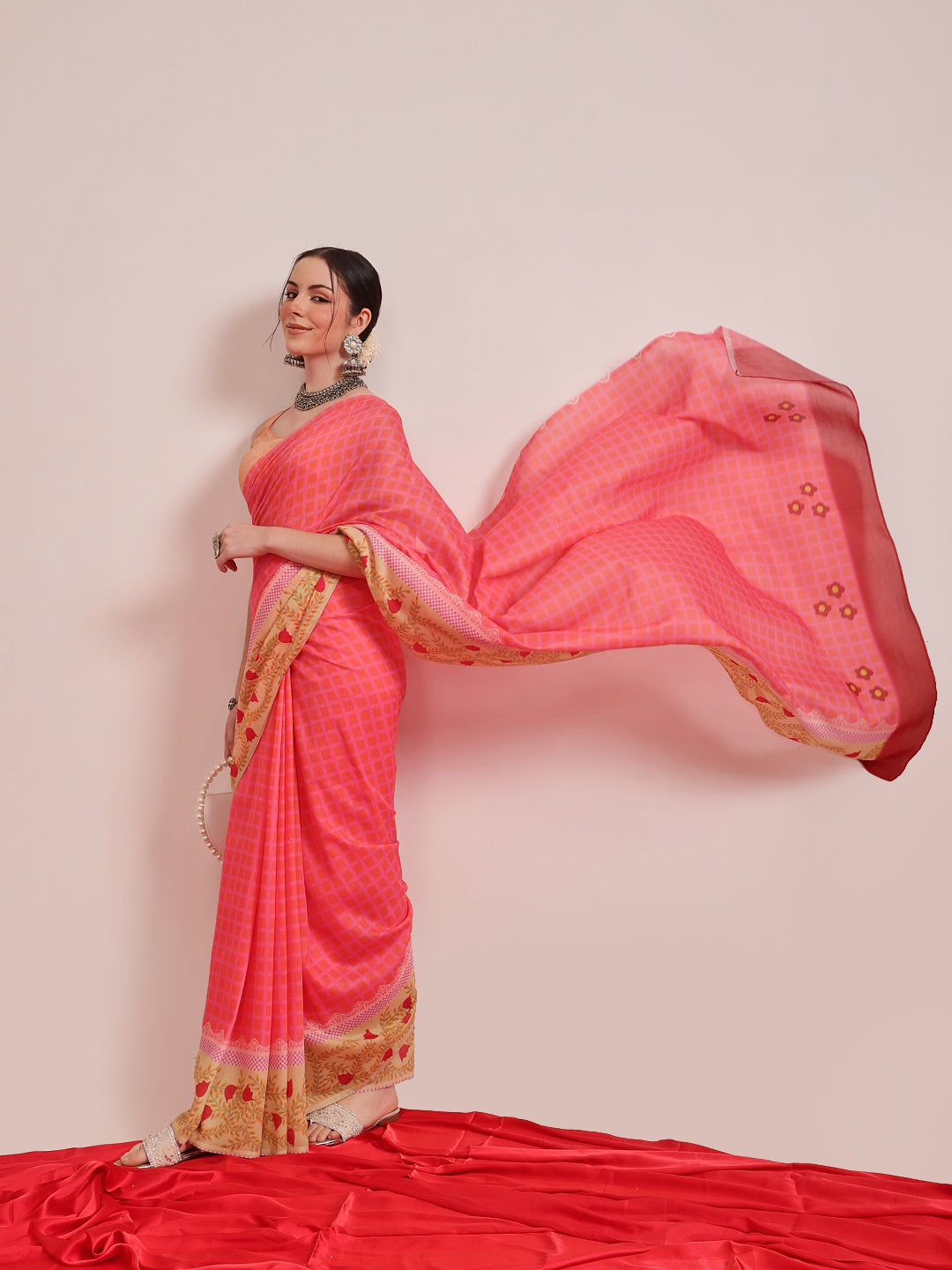 Hiral Fashion Pink Bollywood Mul Cotton Abstract Digital Printed Saree | Grocsy