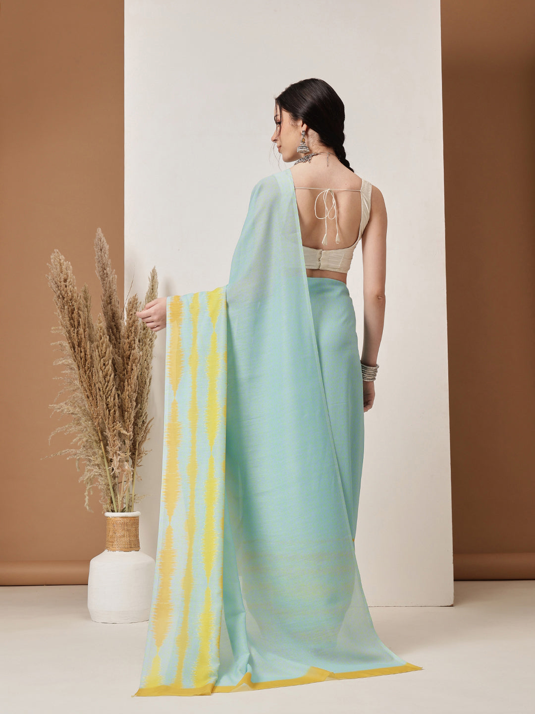 Hiral Fashion Teal Bollywood Mul Cotton Abstract Digital Printed Saree | Grocsy