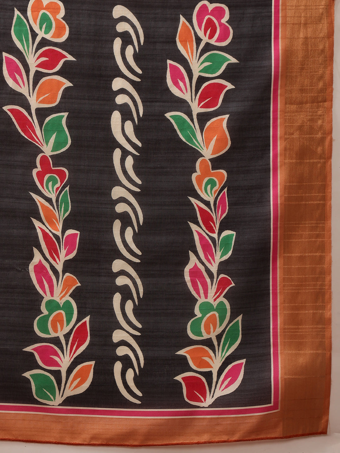 Hiral Fashion Black Banarasi Silk Blend Floral Digital Printed Saree | Grocsy