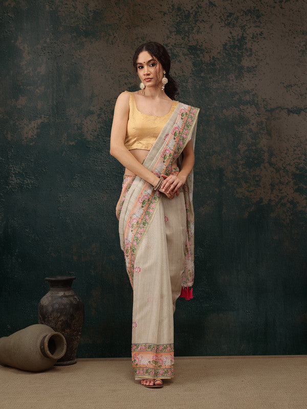 Green Cotton Blend Digital Print Animal Print Saree with Unstitched Blouse - Hiral Fashion | Grocsy