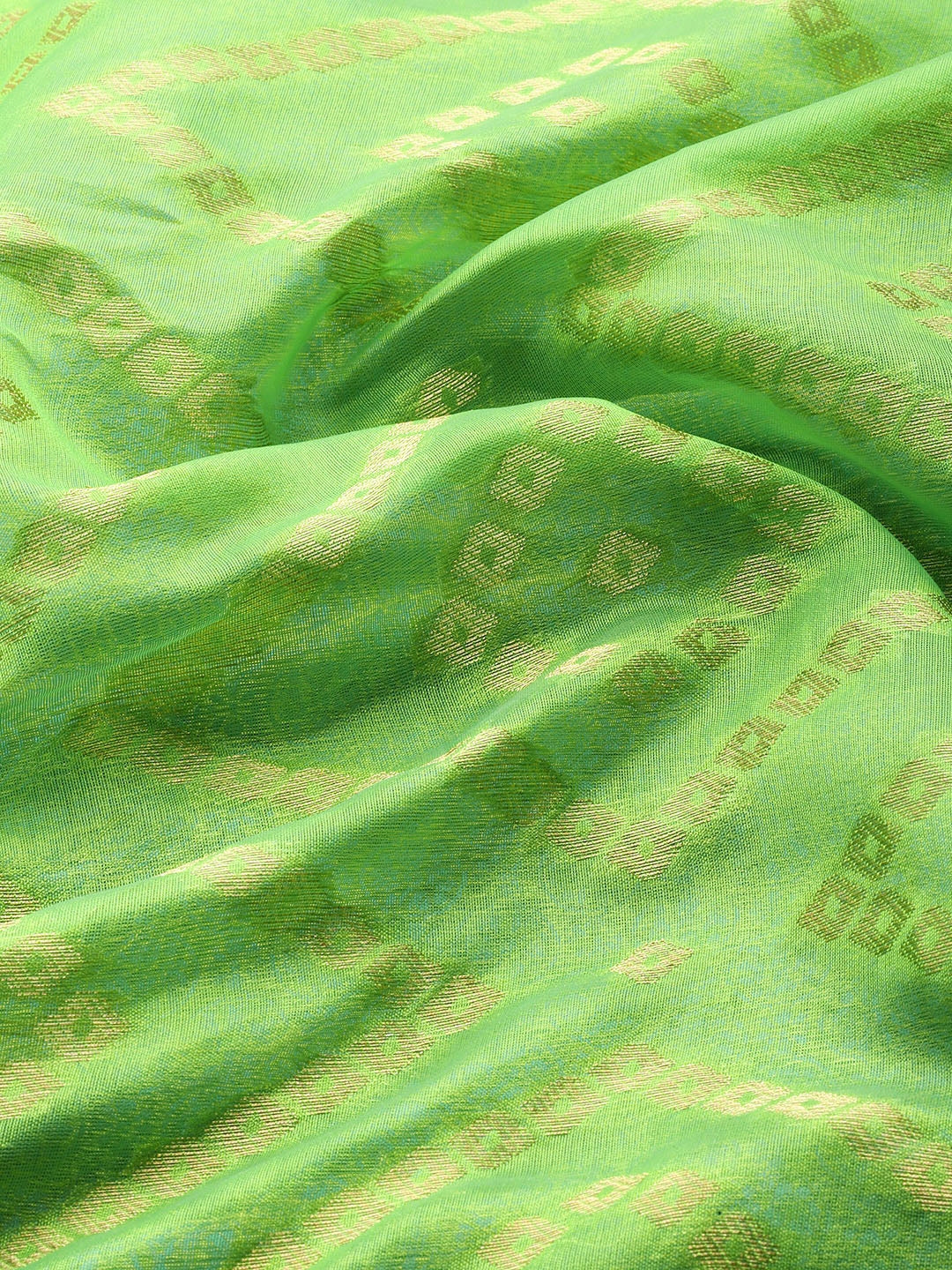 Green Silk Blend Woven Zari Design Geomatric Saree with Unstitched Blouse - Hiral Fashion | Grocsy