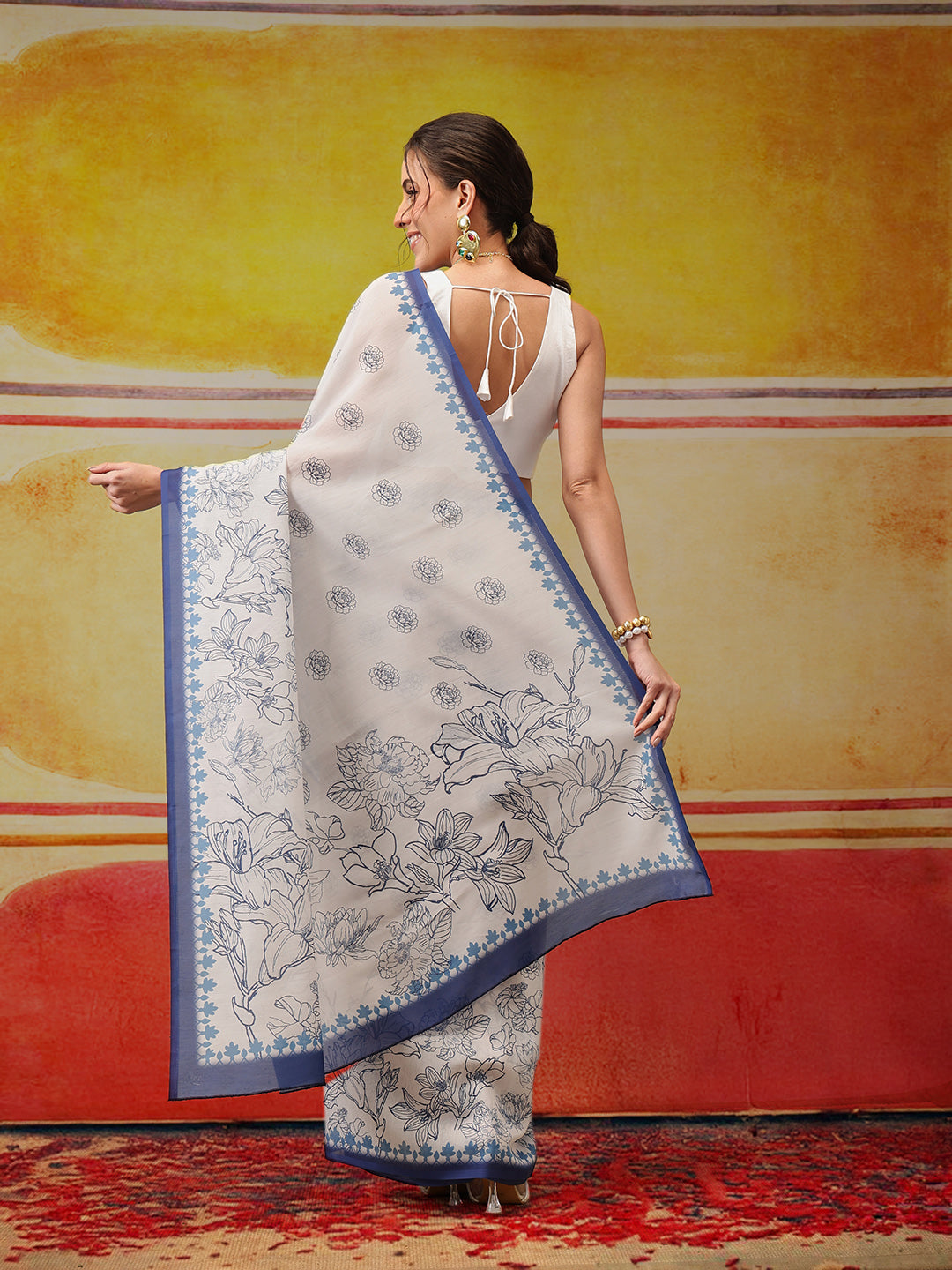 Hiral Fashion White Bollywood Mul Cotton Kalamkari Digital Printed Saree | Grocsy