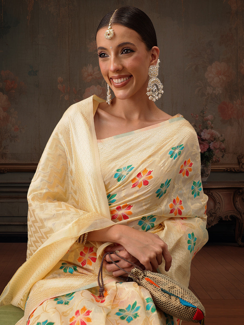 Hiral Fashion Beige Jamdani Cotton Floral Woven Thread Saree | Grocsy