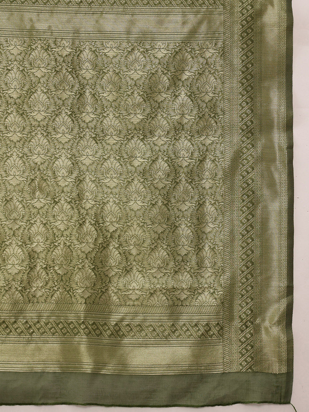 Hiral Fashion Green Jamdani Cotton Floral Woven Thread Saree | Grocsy