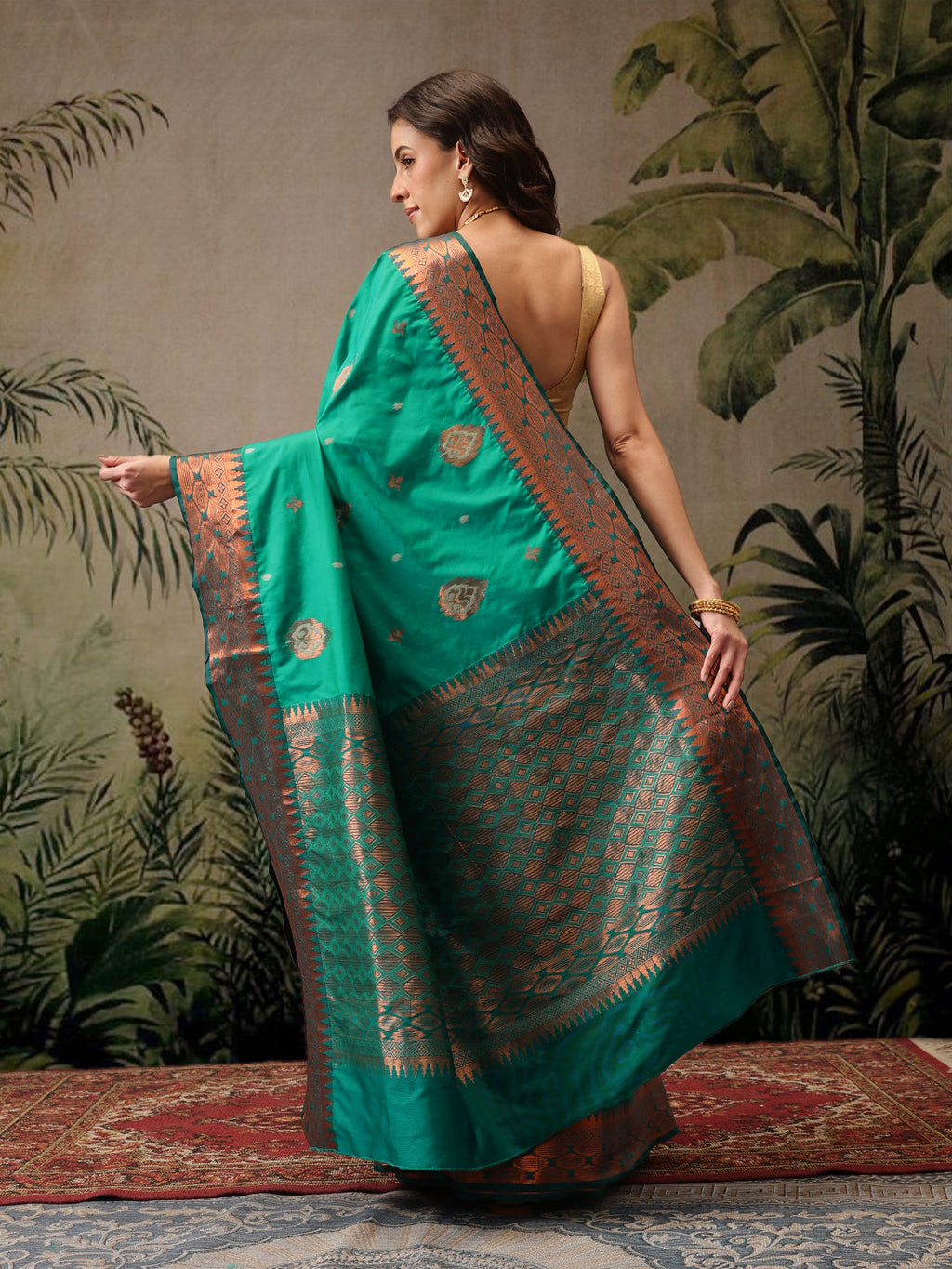 Hiral Fashion Green Banarasi Silk Floral Woven Design Saree | Grocsy