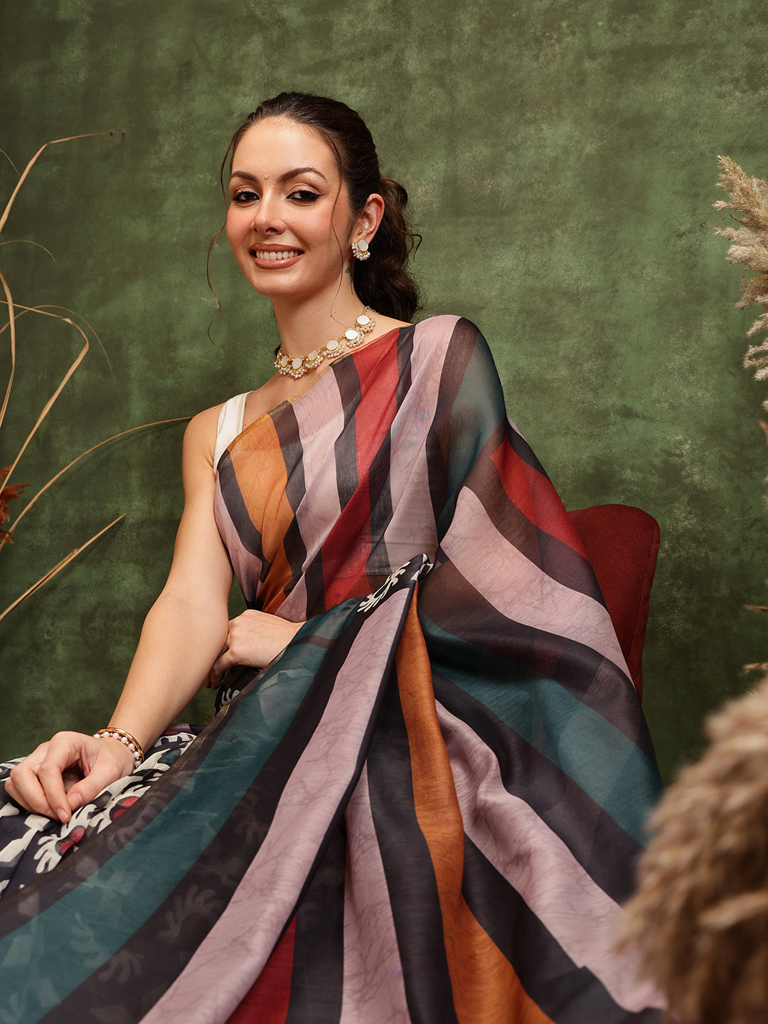 Hiral Fashion Black Cotton Silk Abstract Digital Printed Saree | Grocsy