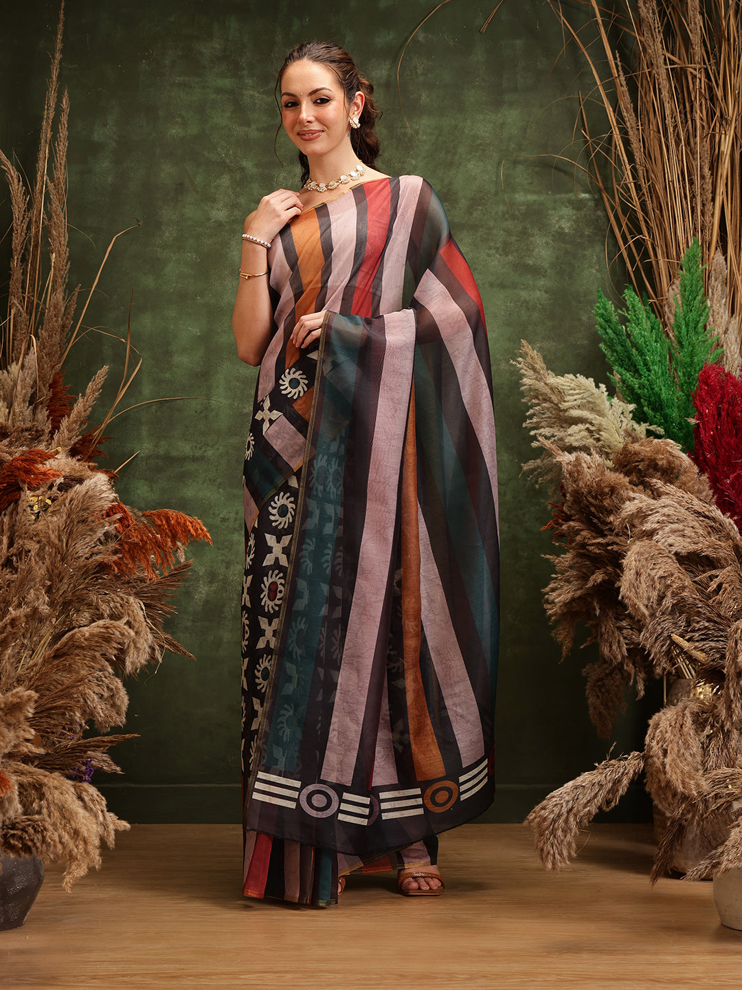 Hiral Fashion Black Cotton Silk Abstract Digital Printed Saree | Grocsy