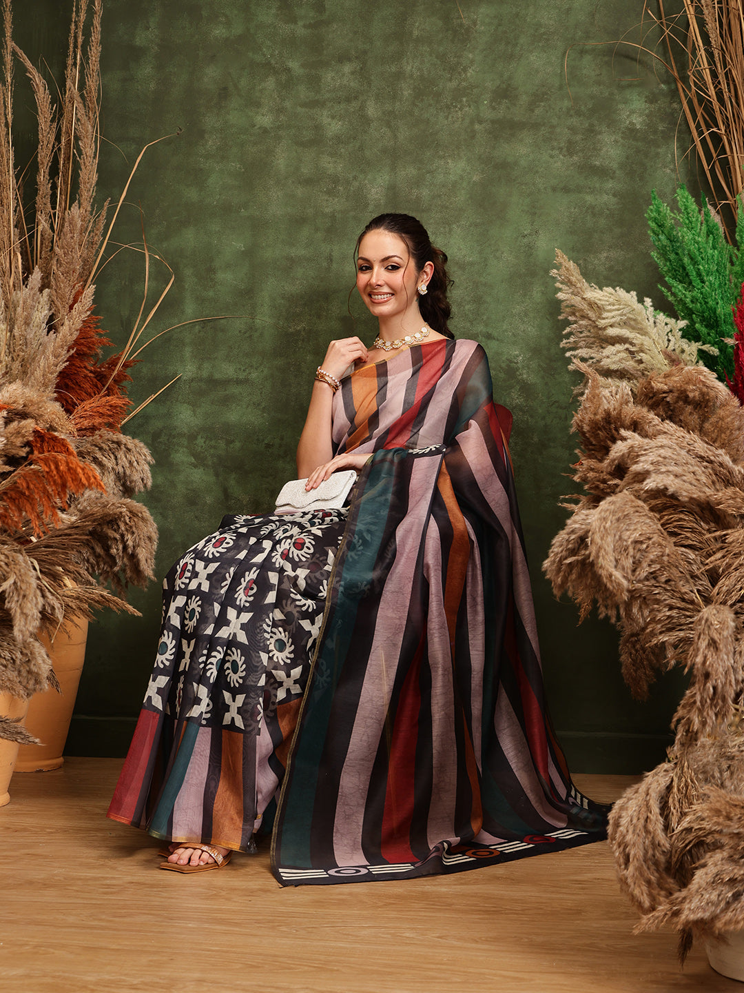 Hiral Fashion Black Cotton Silk Abstract Digital Printed Saree | Grocsy