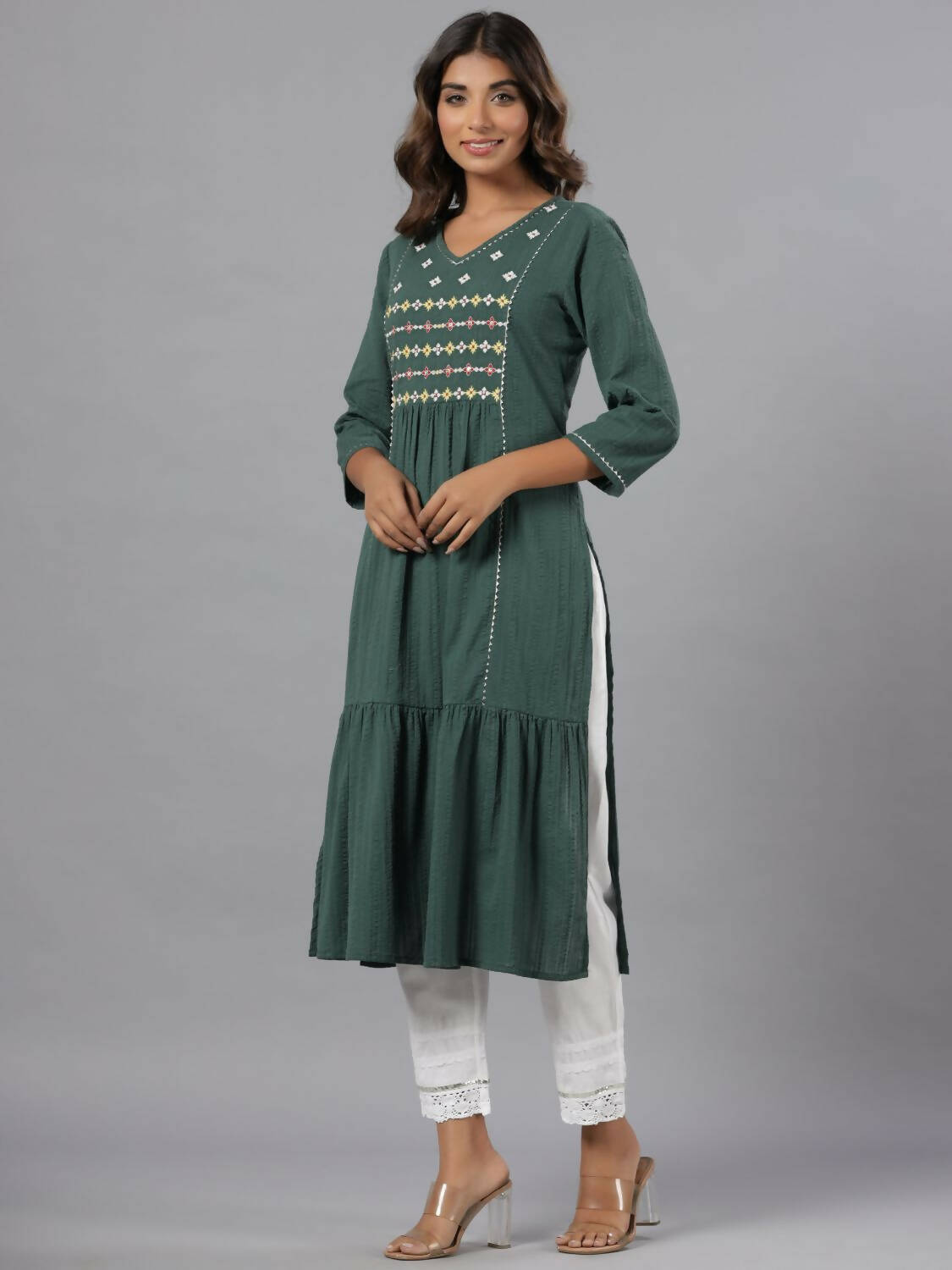 Juniper Women Green Seer Sucker Embroidered High Slit Kurta | Grocsy