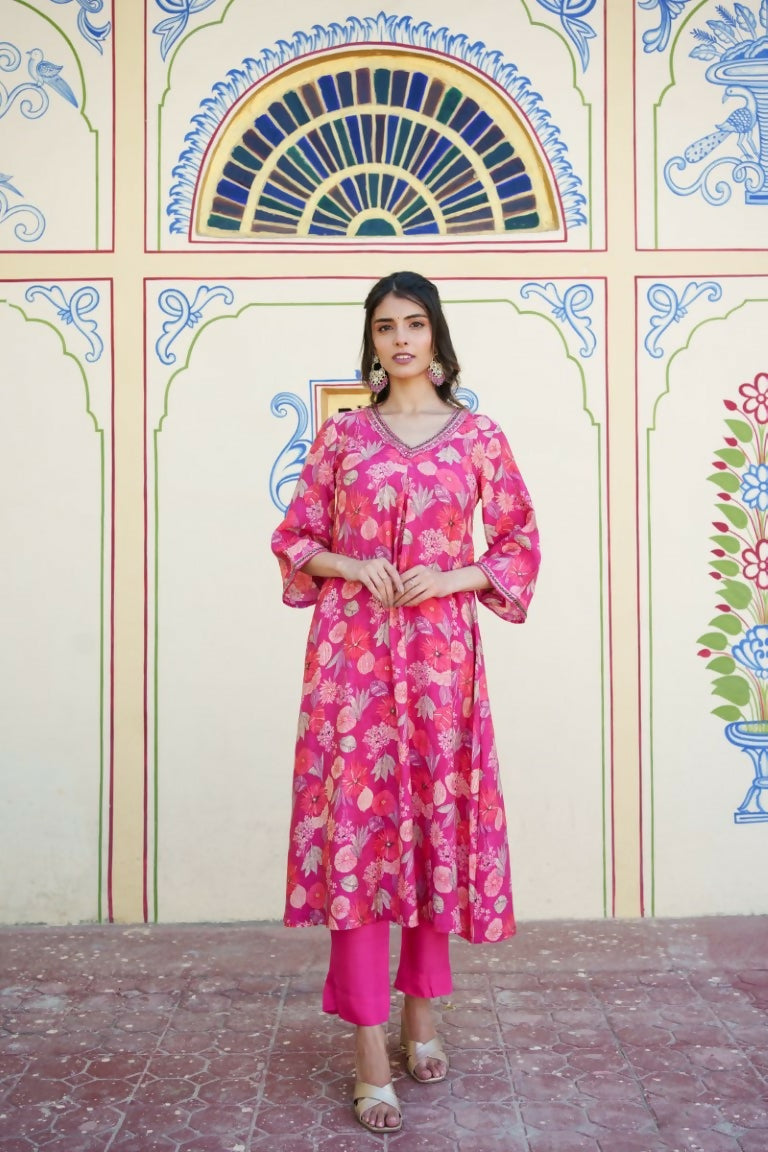 Vaasva Women Pink Muslin Pleated Kurta & Pant Clothing Set | Grocsy