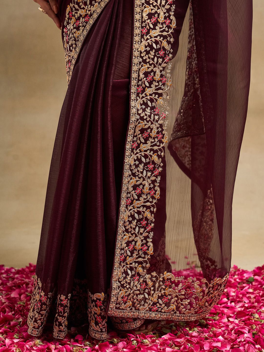 kasee Solid Embroidered Saree | Grocsy