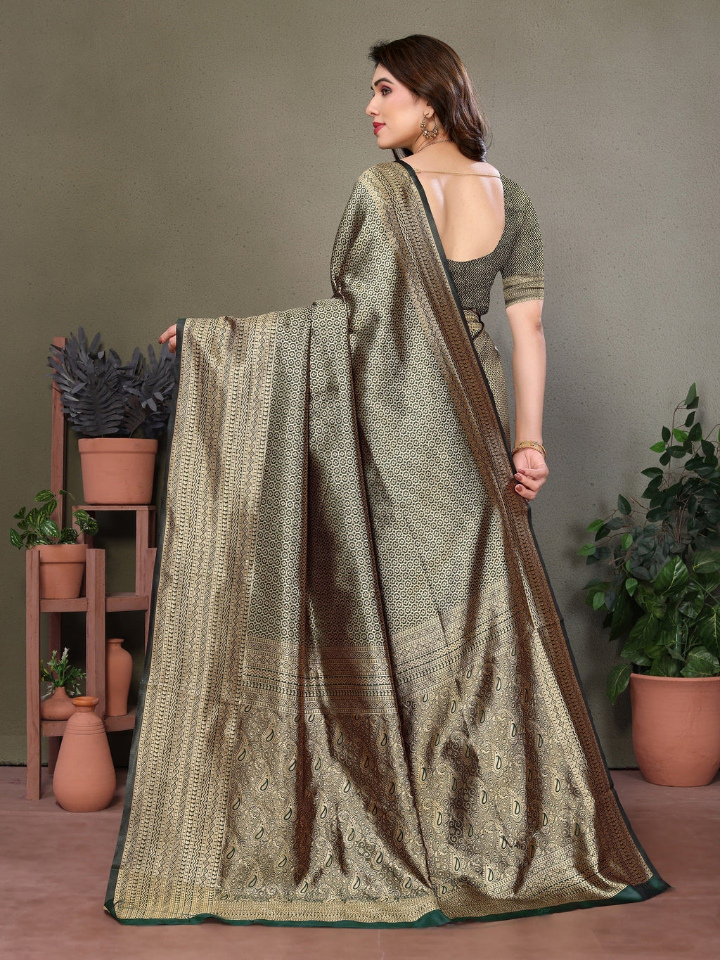 Vedant Vastram Litchi Silk Banarasi Silk Saree - Bottle Green | Grocsy
