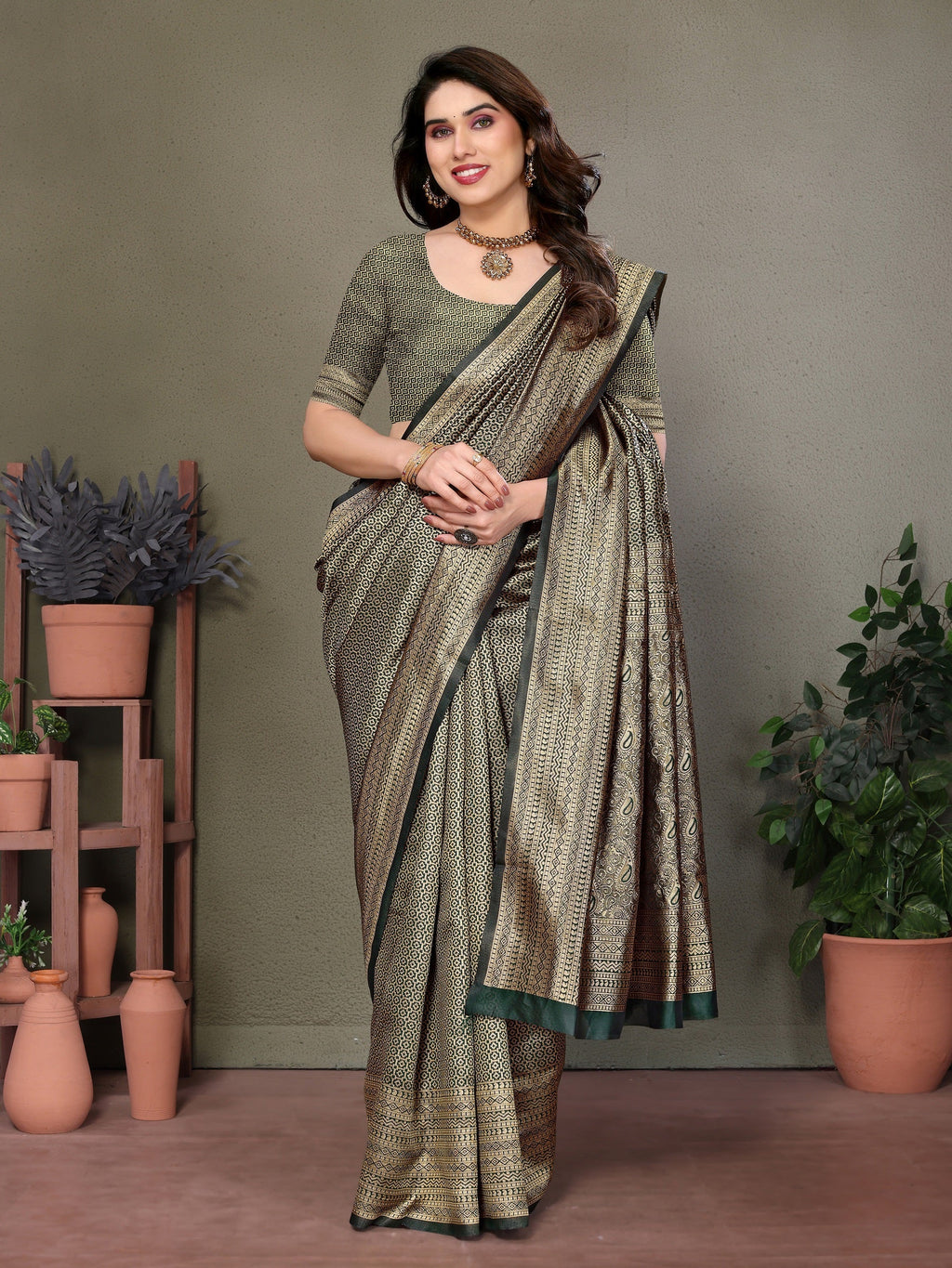 Vedant Vastram Litchi Silk Banarasi Silk Saree - Bottle Green | Grocsy