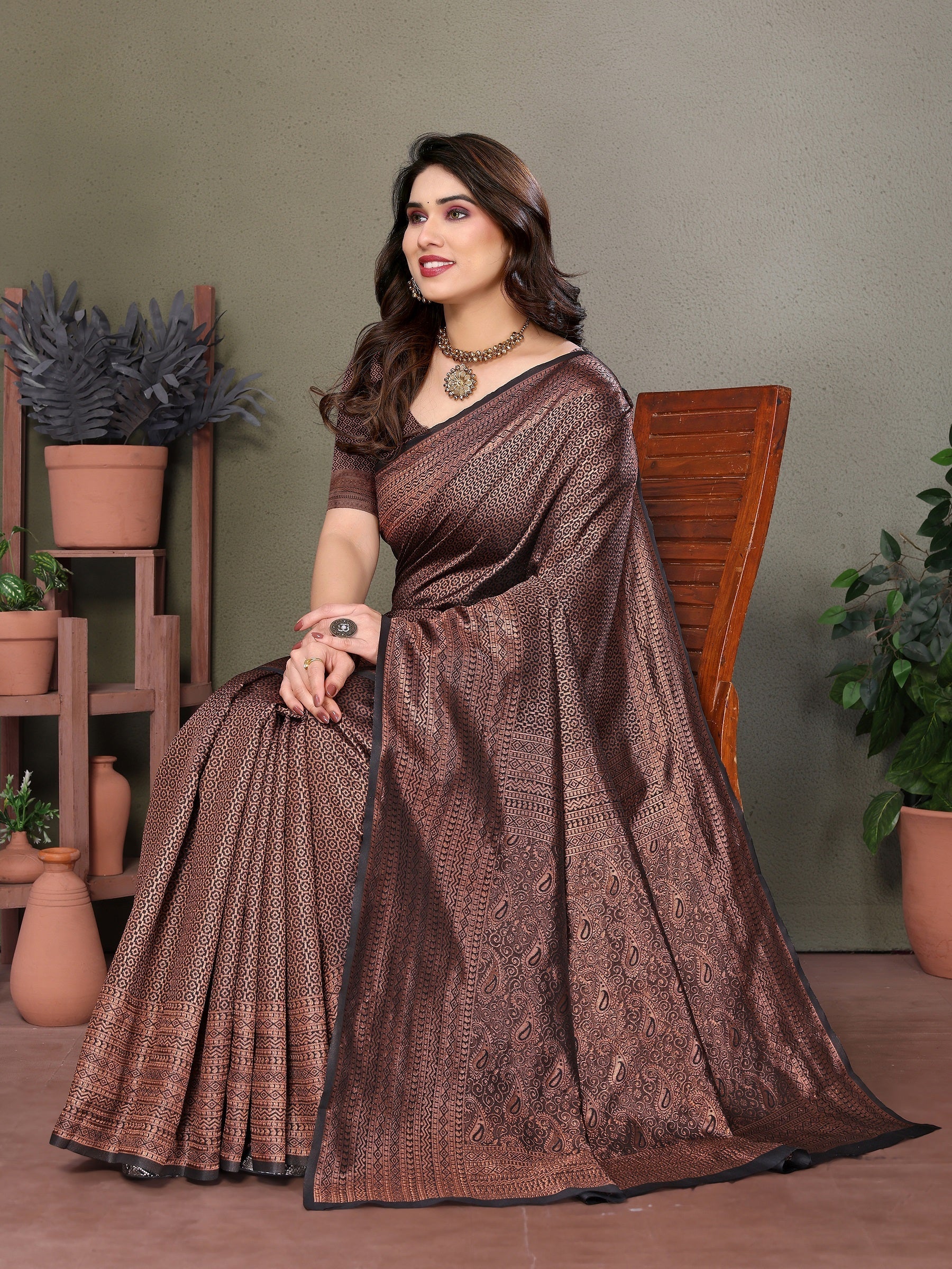 Vedant Vastram Litchi Silk Banarasi Silk Saree - Black | Grocsy