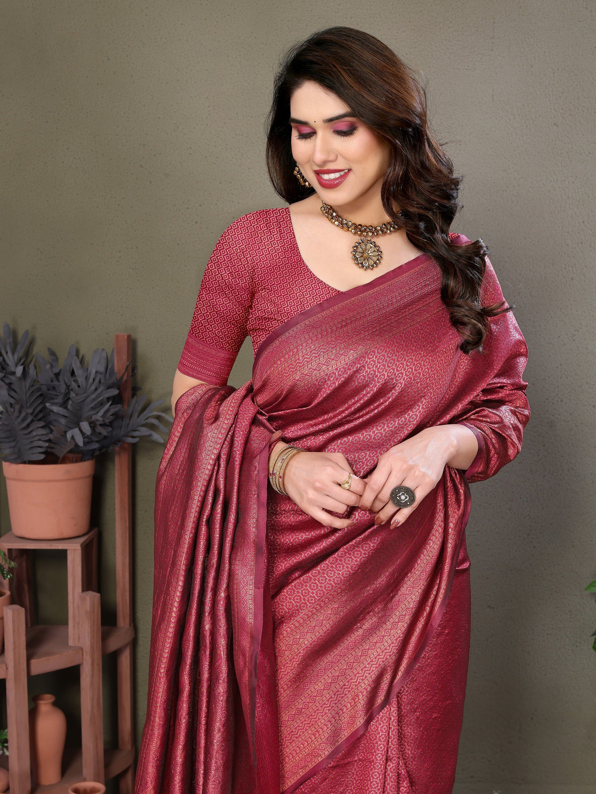 Vedant Vastram Litchi Silk Banarasi Silk Saree - Maroon | Grocsy
