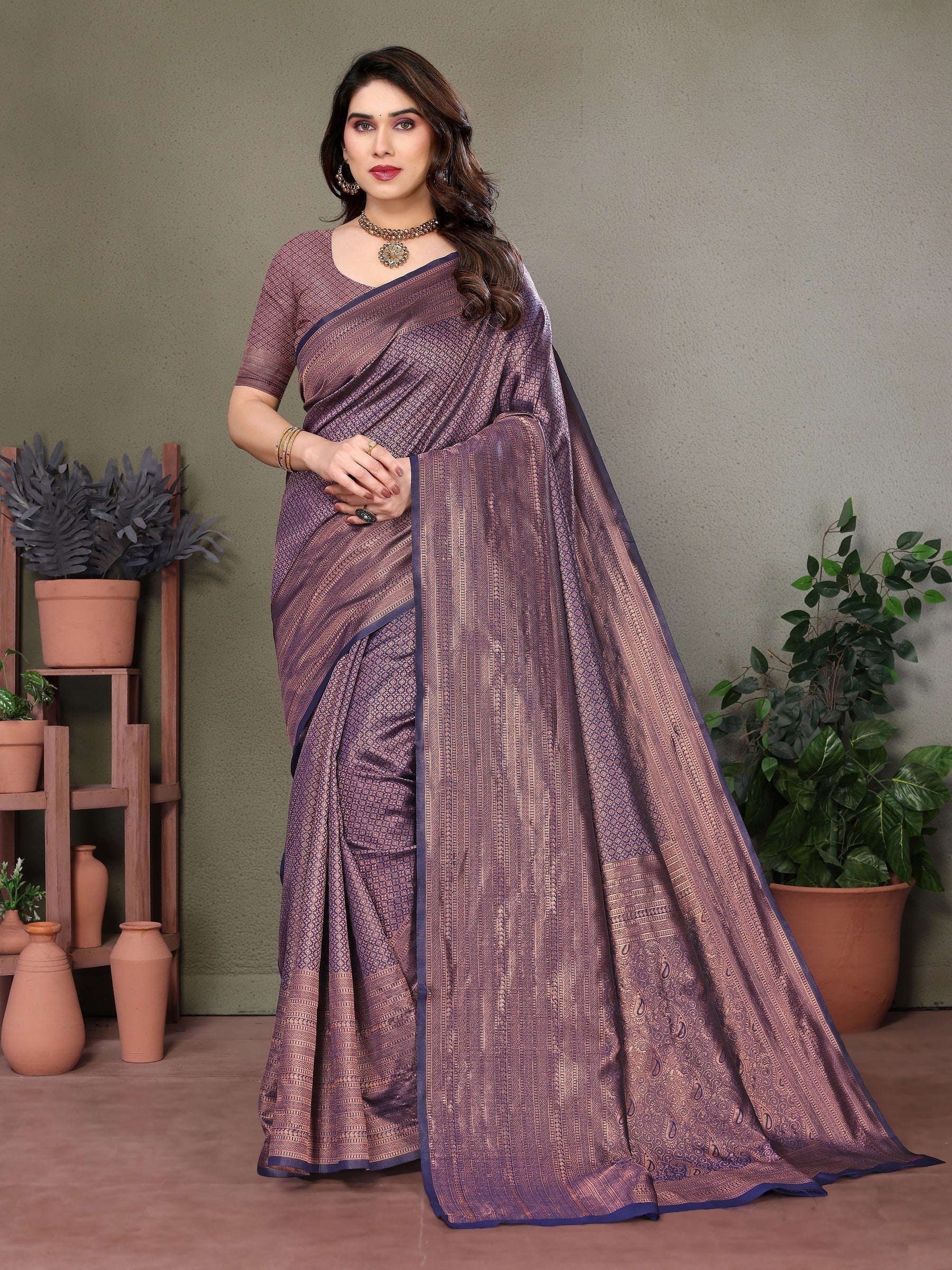 Vedant Vastram Litchi Silk Banarasi Silk Saree - Navy | Grocsy