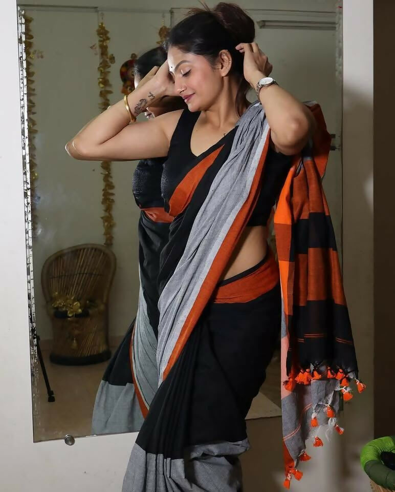 Exclusive Collection Beautiful black Gray Pure Cotton Woven Handloom Saree With Running Blouse Piece | Grocsy