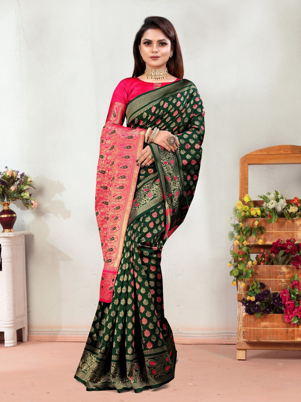 Vedant Vastram Litchi Silk Designer Banarasi Saree - Green | Grocsy
