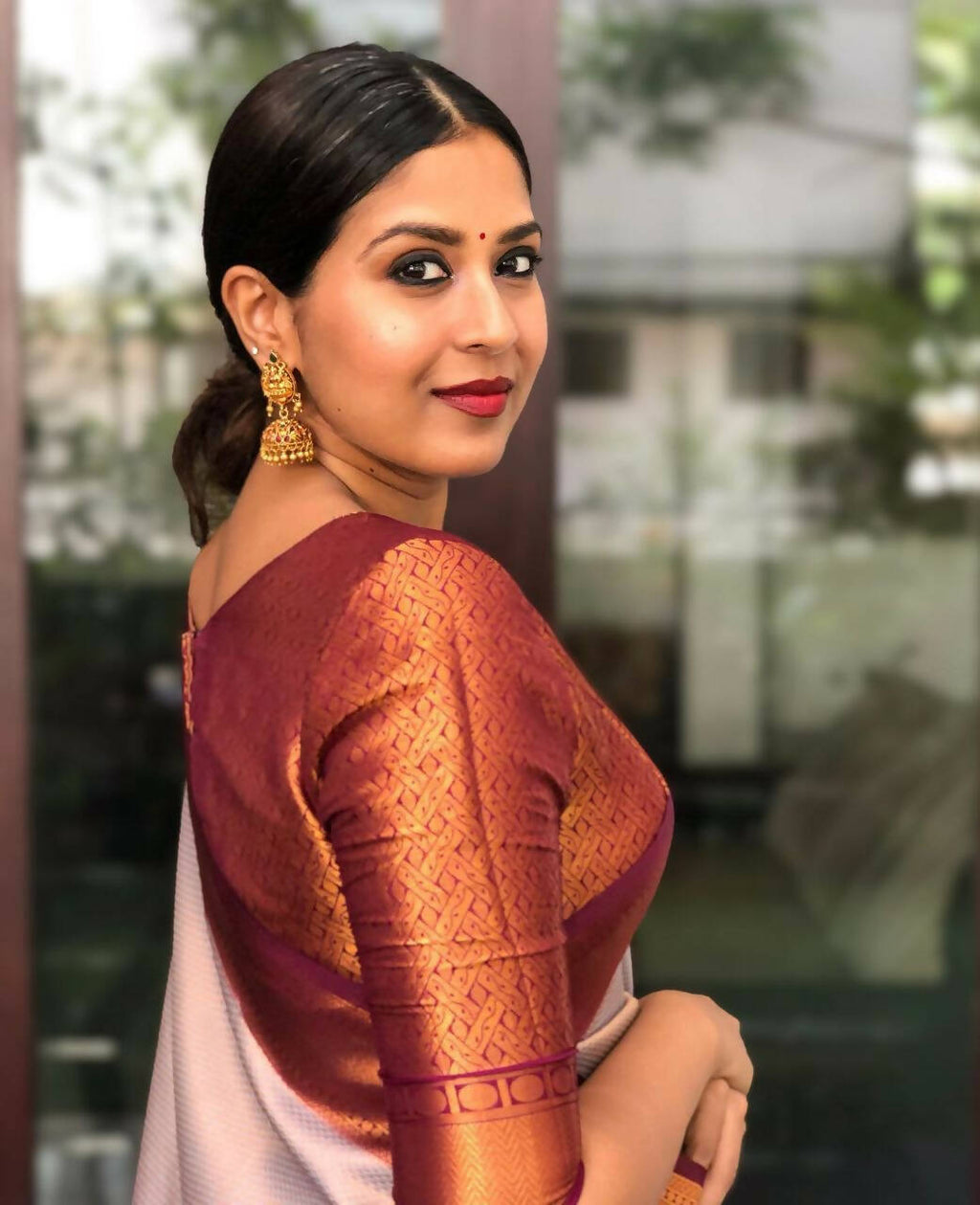 DEIANA'S Beautiful Designer Golden zari Soft Lichi Silk Saree - Cream | Grocsy