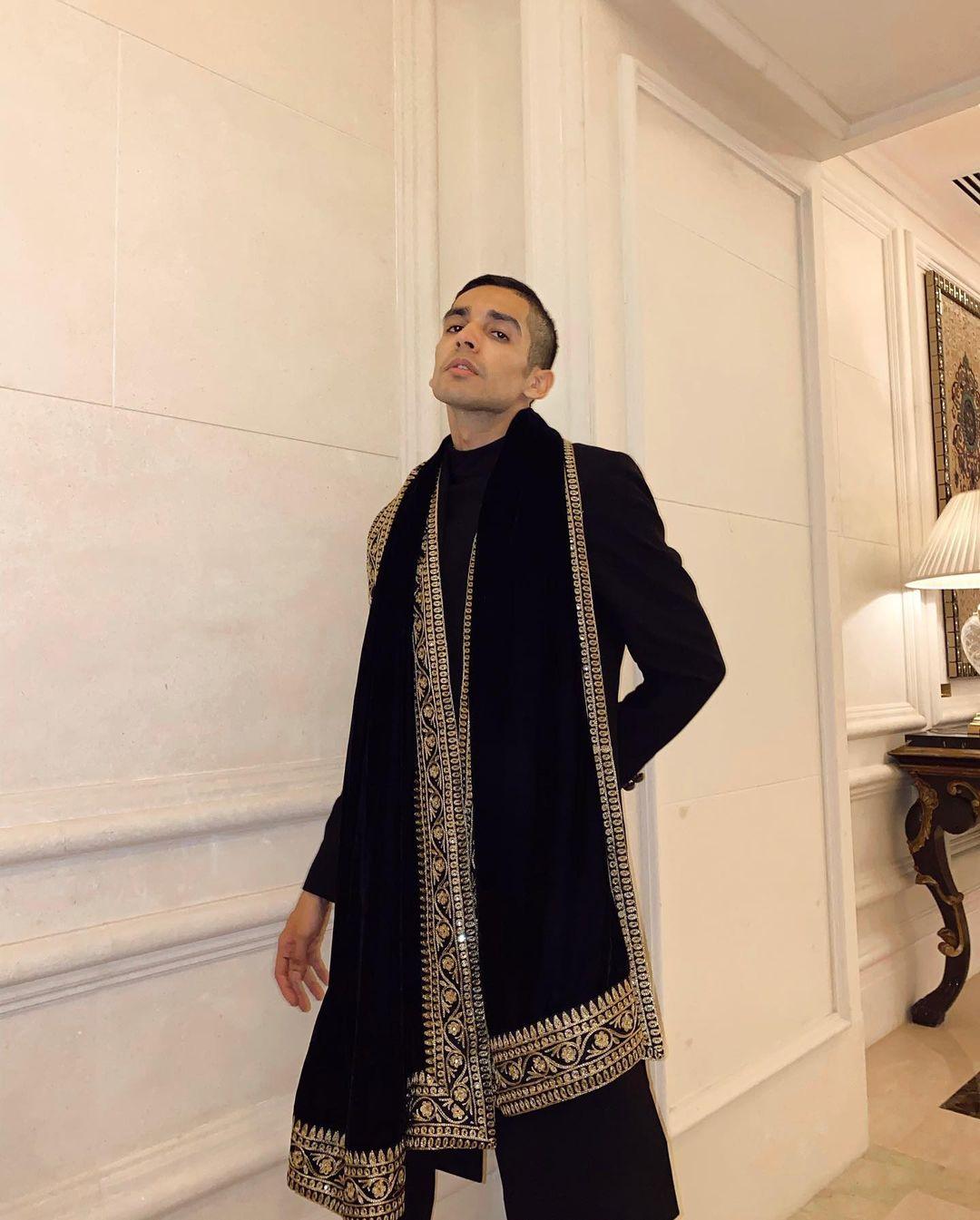 trueBrowns Black Velvet Embroidered Lace Shawl | Grocsy