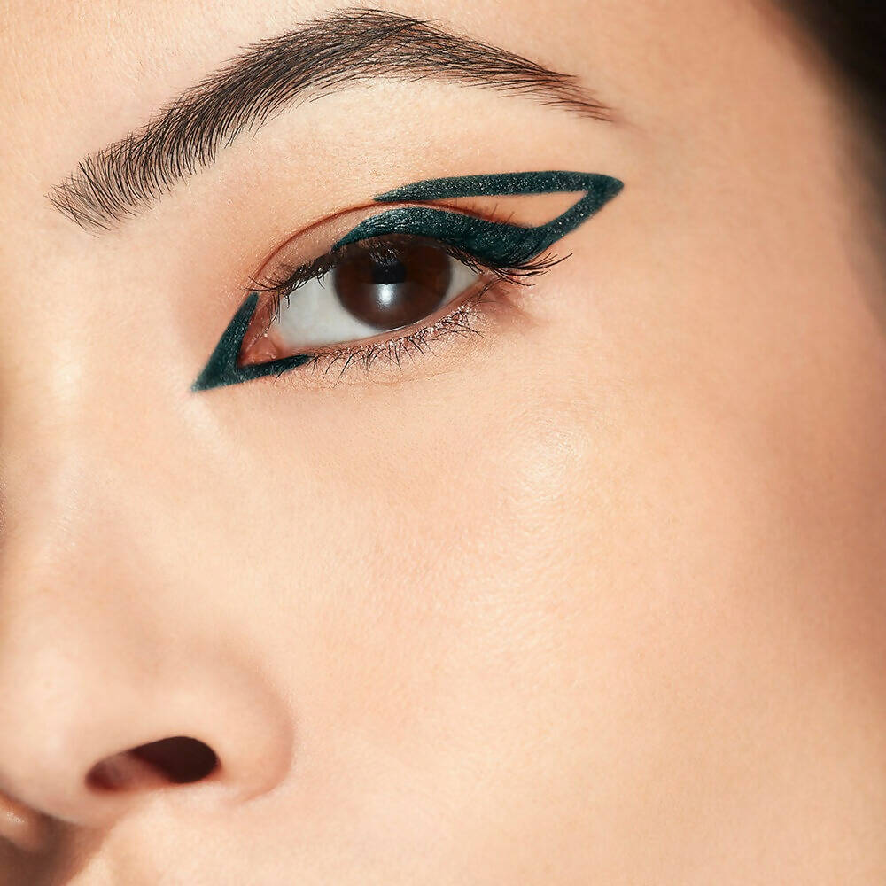 Lakme Absolute Explore Eye Pencil - Bold Emerald | Grocsy