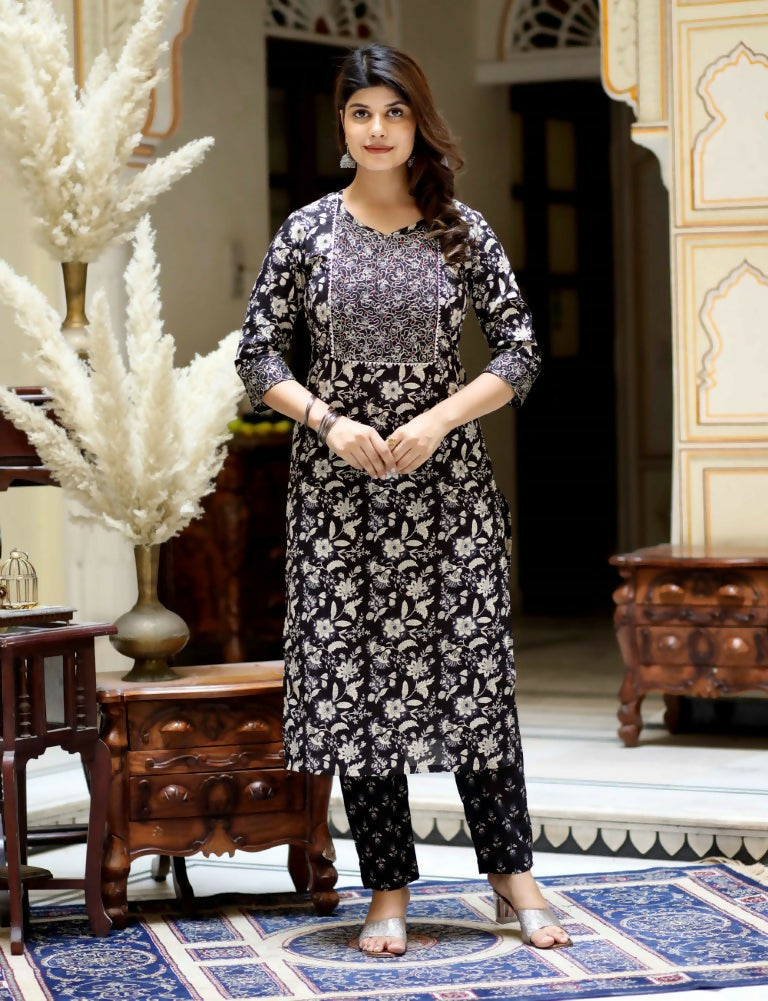 Miravan Women's Embroidered Kurta In Sweet-Heart Neck With Black Straight Palazzo | Grocsy