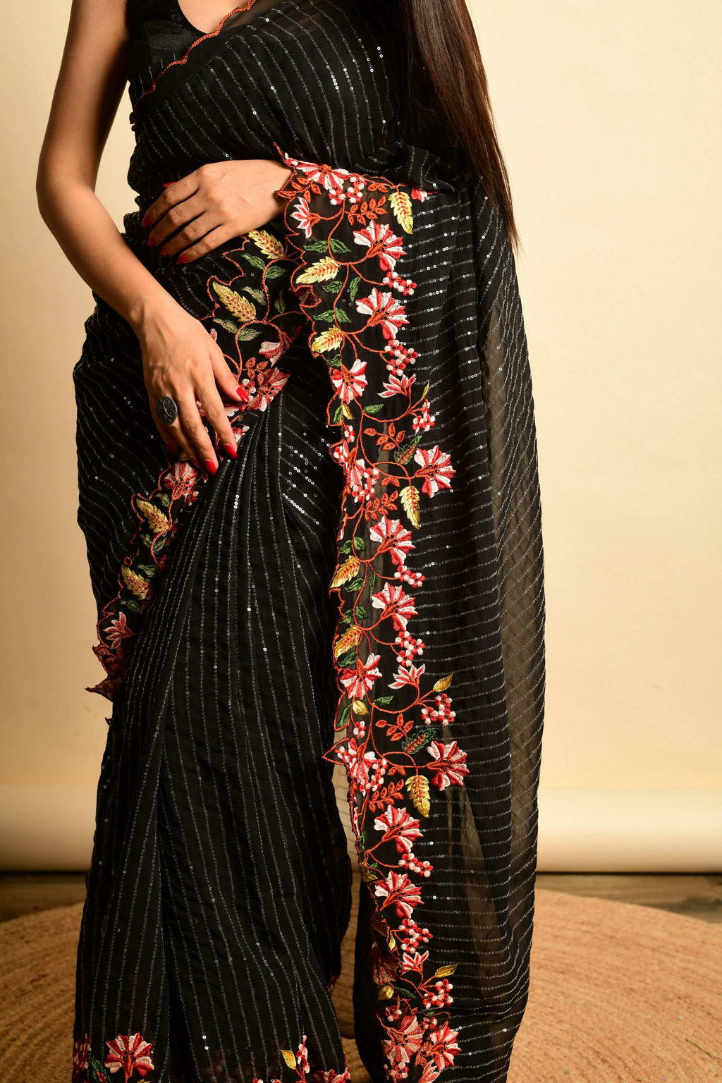 Vamsee Sparkle Sparkle -Black Georgette Saree | Grocsy