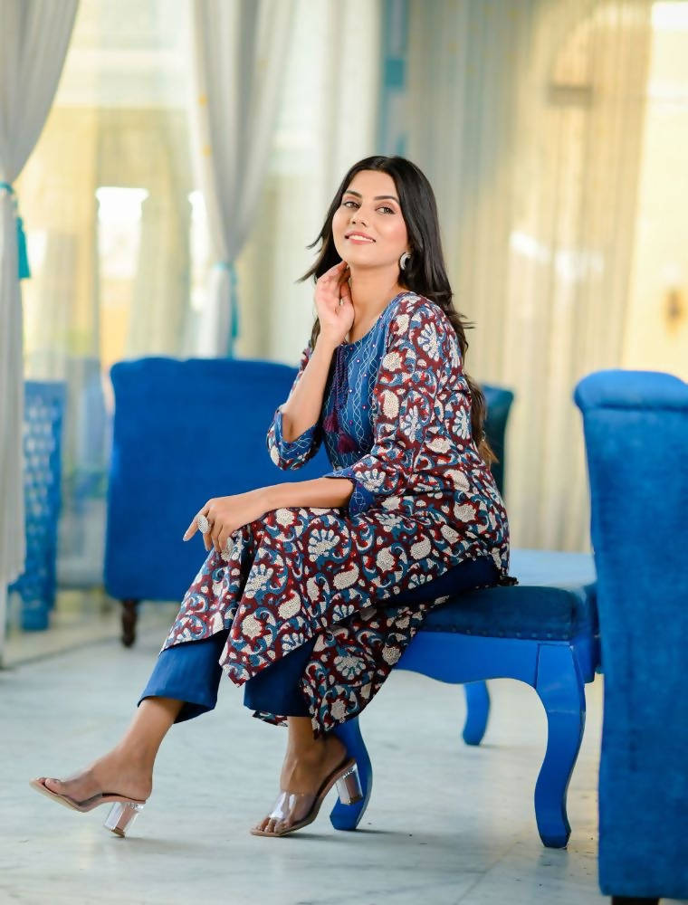 Yufta Women Blue Floral Printed Regular Pure Cotton Kurta with Trouser | Grocsy