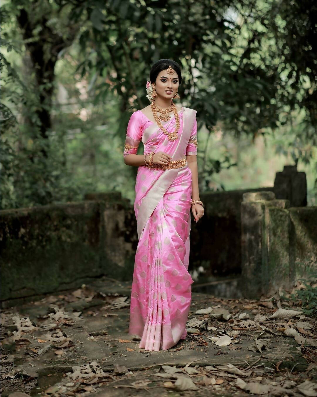 DEIANA'S Beautiful Designer Golden zari Soft Lichi Silk Saree - Baby pink | Grocsy