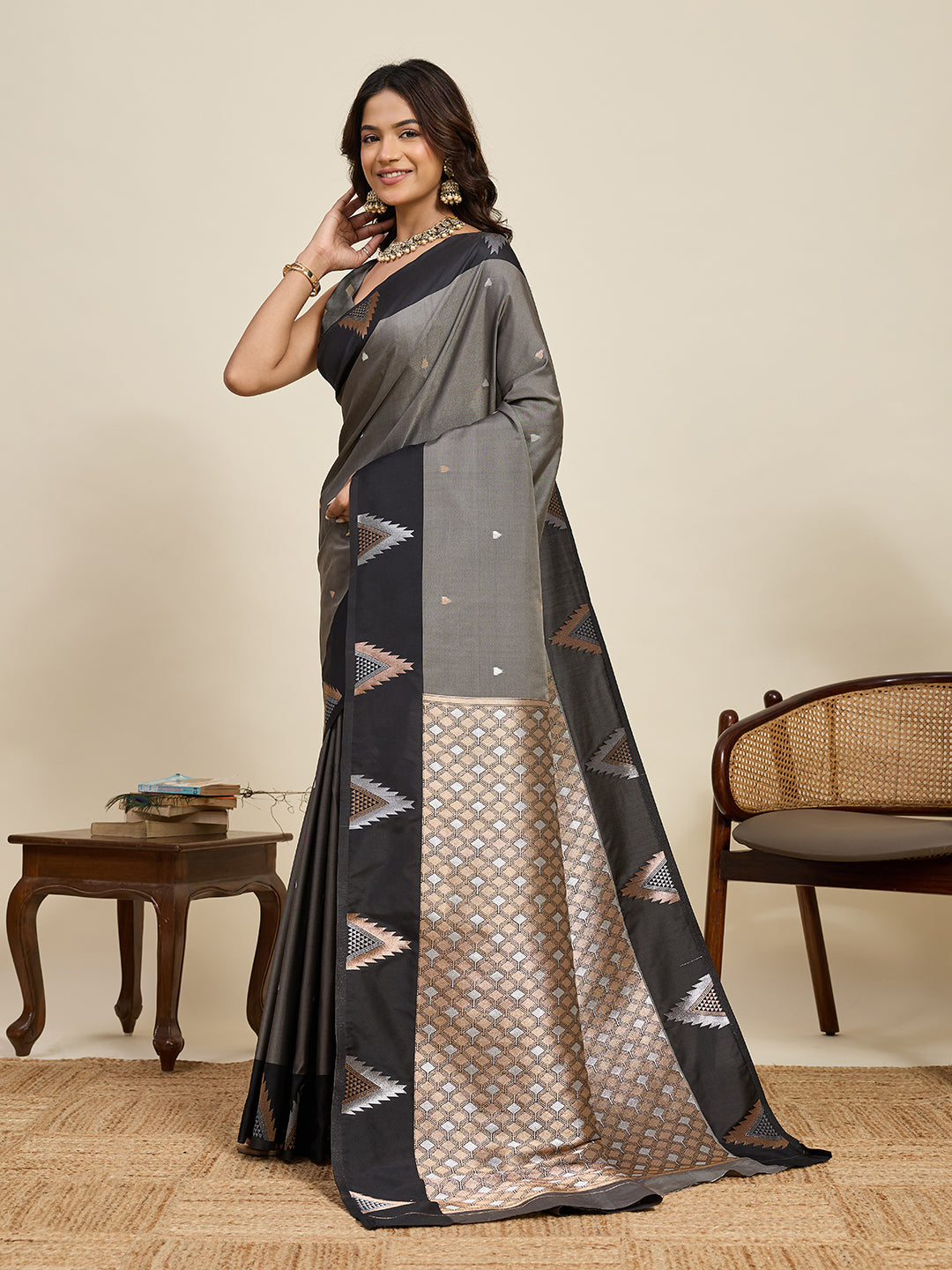 Vedant Vastram Soft Litchi Silk Banarasi Silk Jacquard Saree - Black | Grocsy